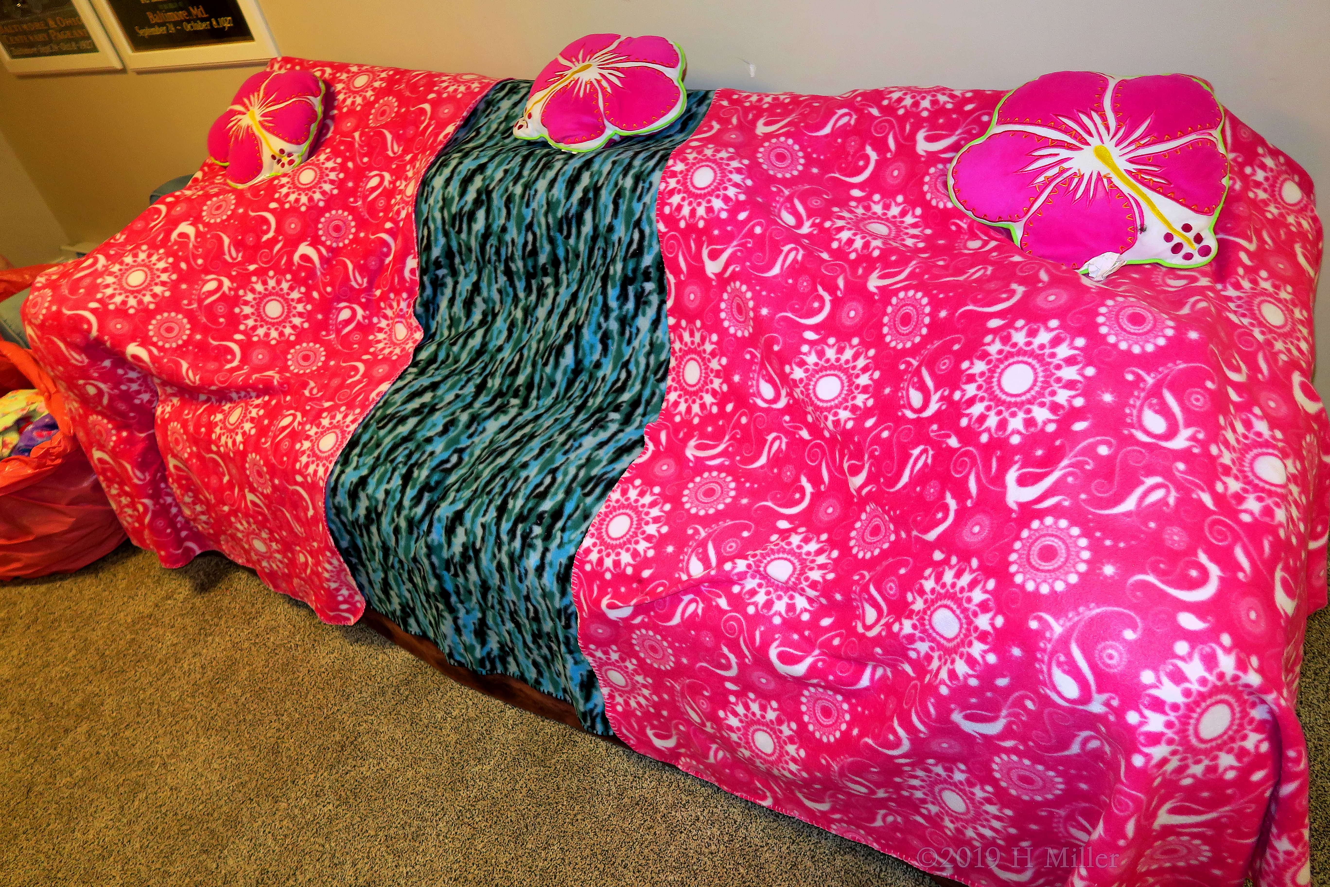 Spa Couch Decorated And Setup Spa Couch Decorated And Setup