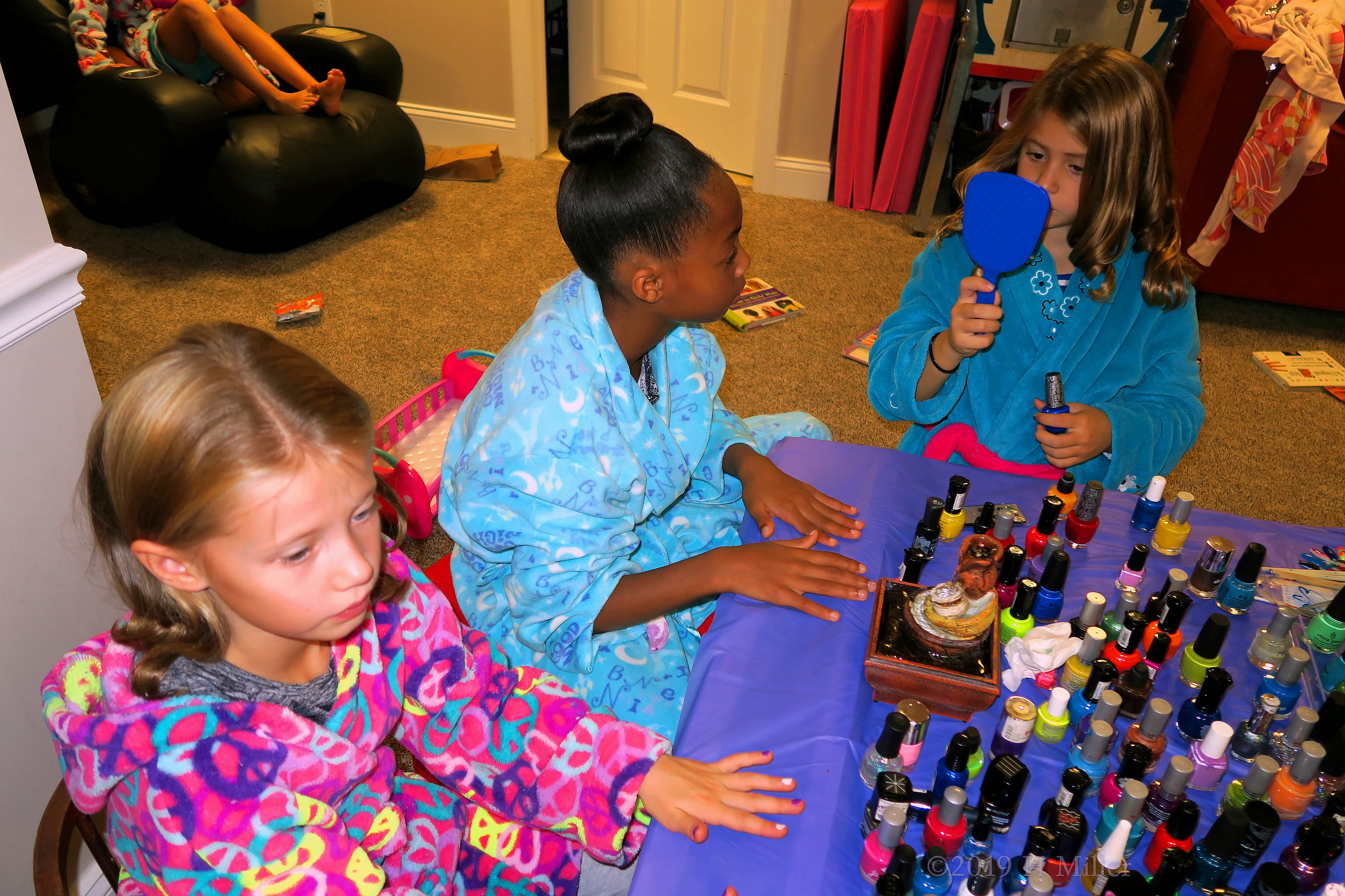 Waiting On GIrls Manis To Dry Waiting On GIrls Manis To Dry