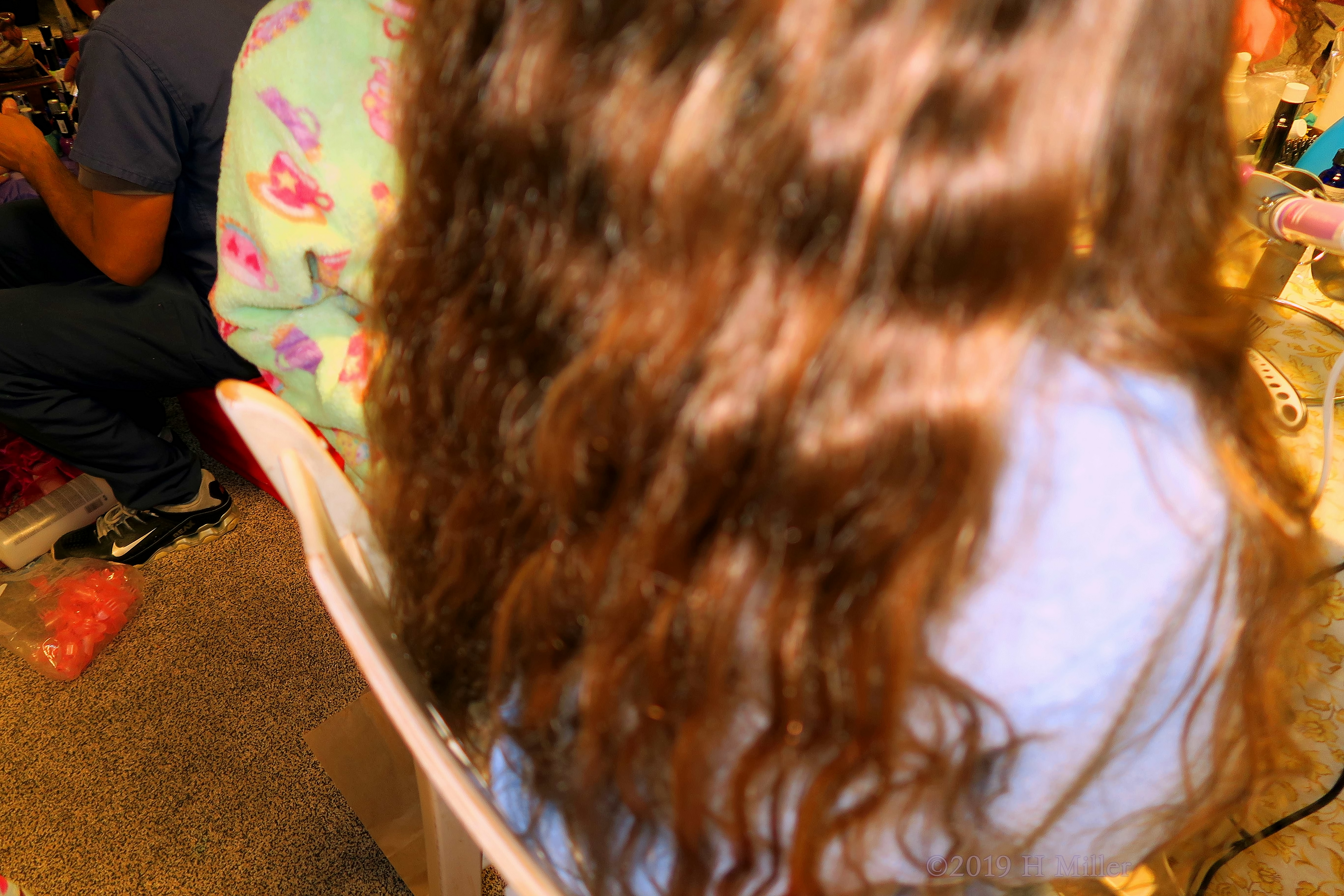 Wavy Girls Hairstyle At The Spa Party 4 Wavy Girls Hairstyle At The Spa Party 4