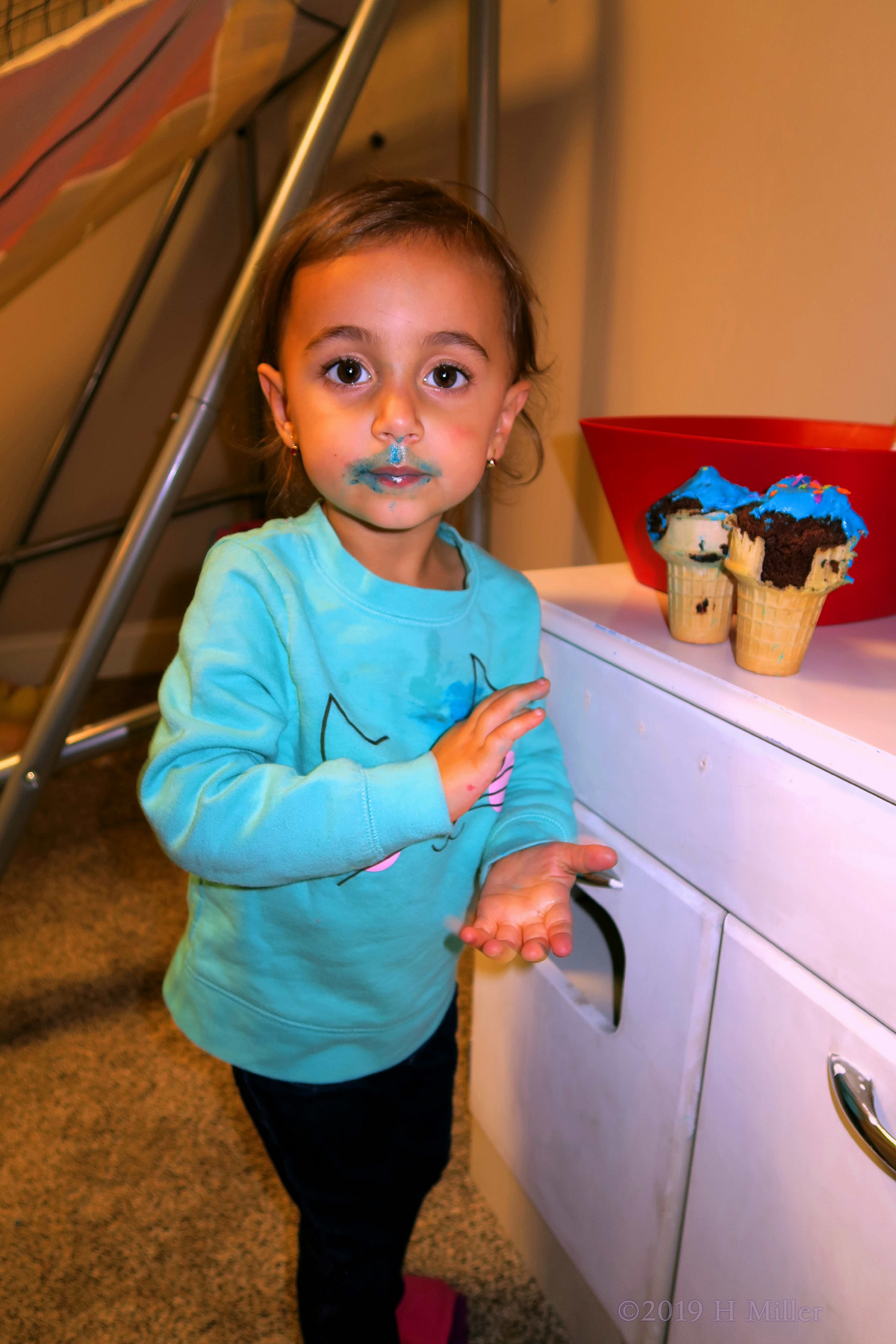 Cupcake Cones At The Kids Spa! 