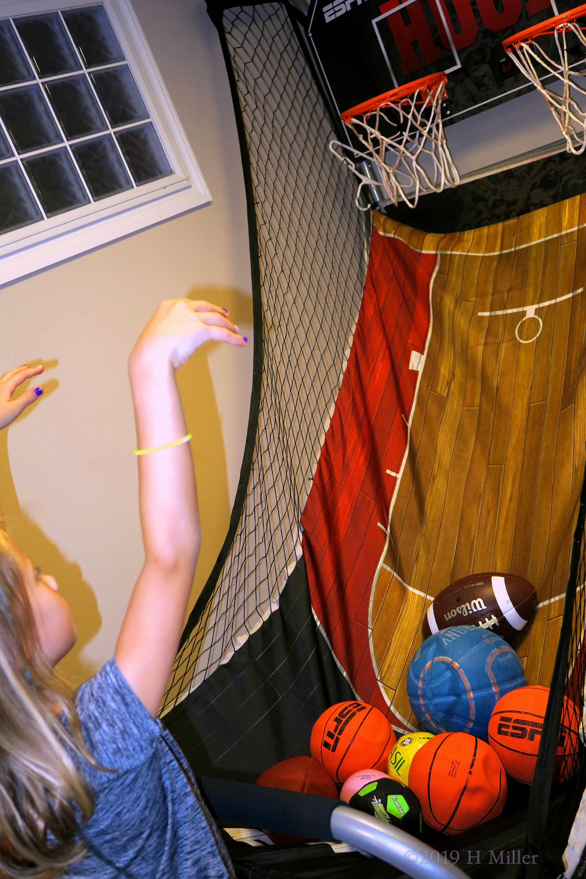 Hooping For Hope! Kids Party Games! 