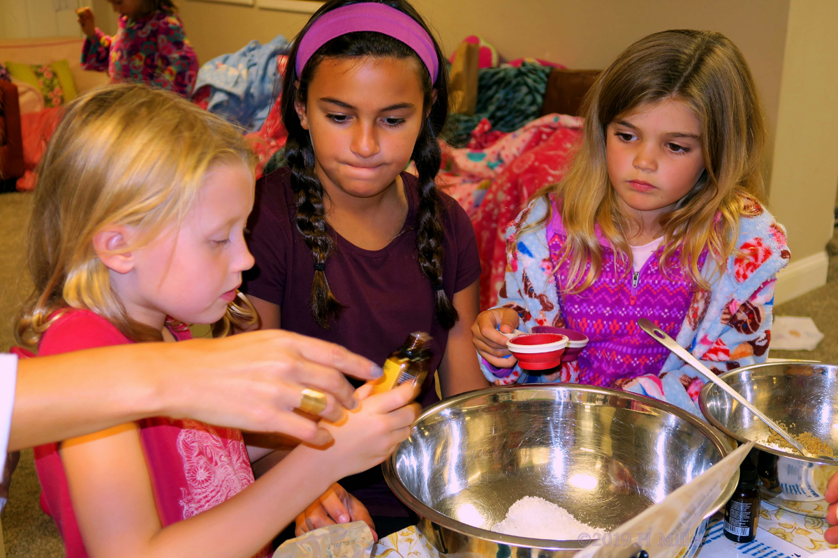 Making Measurements! Kids Crafts Group Activity! 