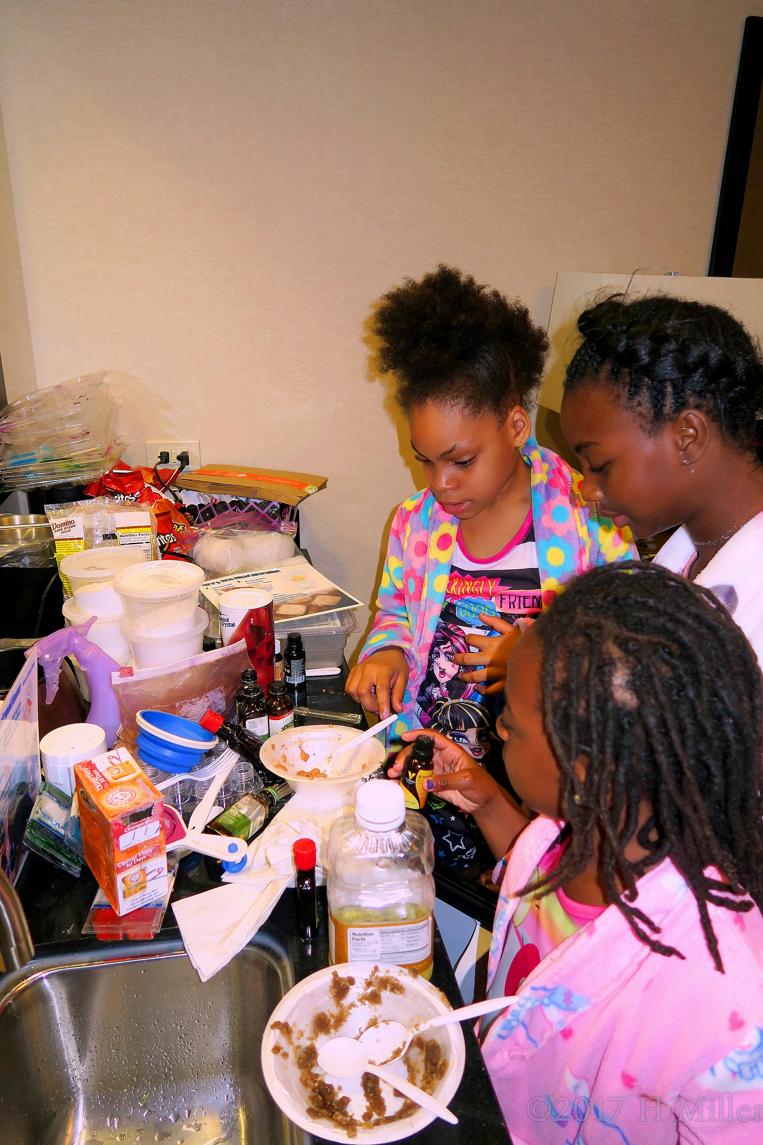 All Of The Girls Are Participating In Kids Craft Project Creation! 4 All Of The Girls Are Participating In Kids Craft Project Creation! 4
