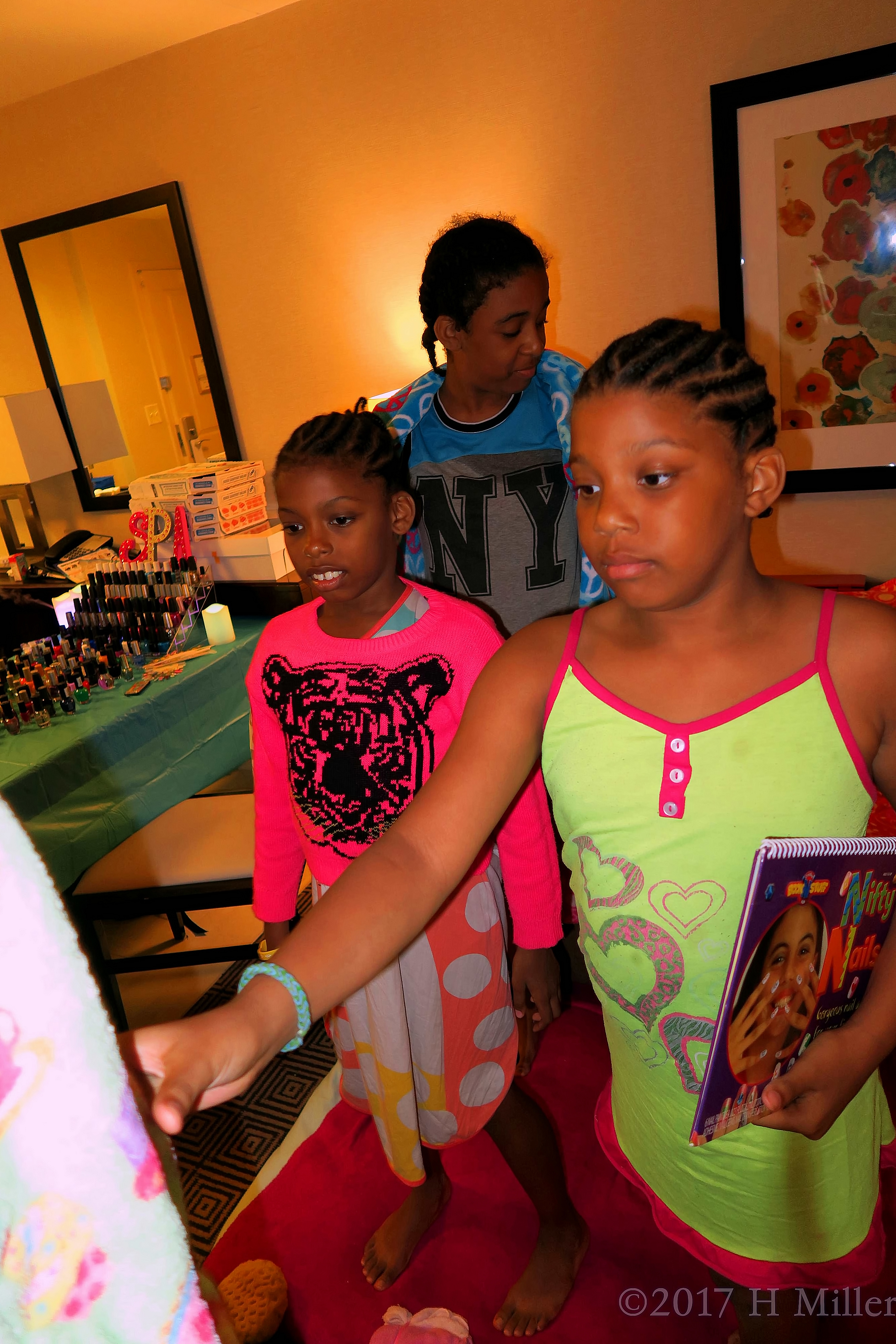 Everyone Gets To Wear A Spa Robe At The Girls Spa! Everyone Gets To Wear A Spa Robe At The Girls Spa!