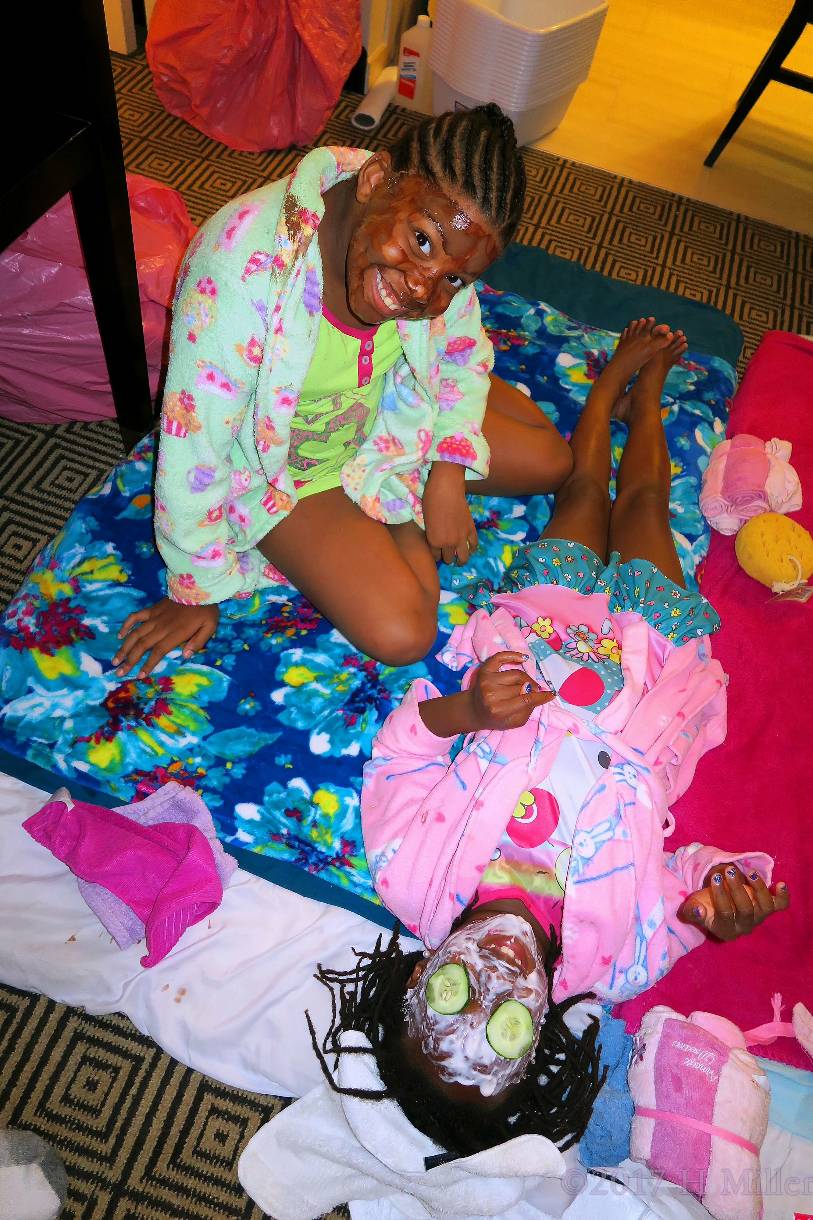 Everyone Is Having Lots Of Fun During Girls Facials At The Spa For Kids! Everyone Is Having Lots Of Fun During Girls Facials At The Spa For Kids!