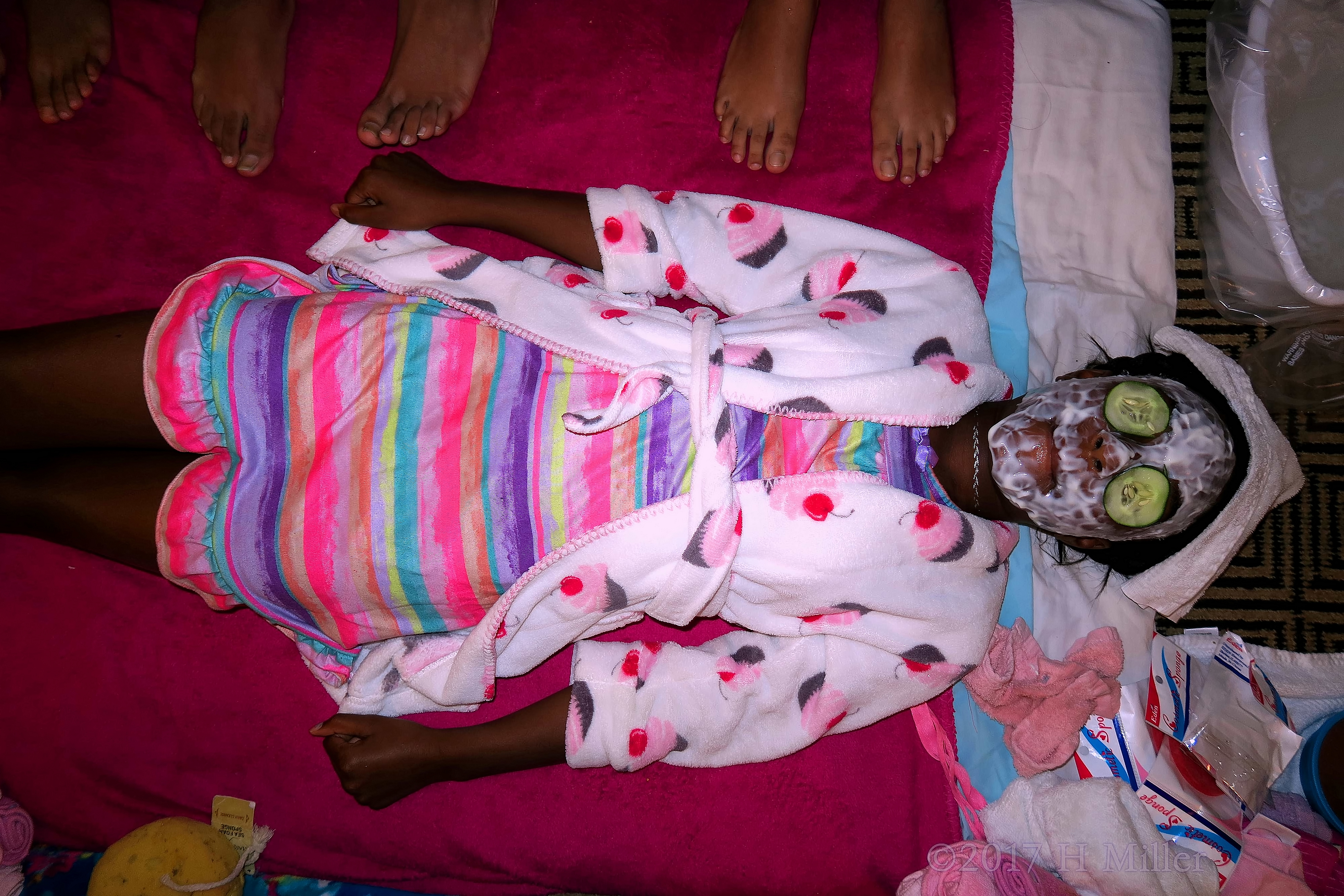 Girls Facials Are Sooo Relaxing! Girls Facials Are Sooo Relaxing!