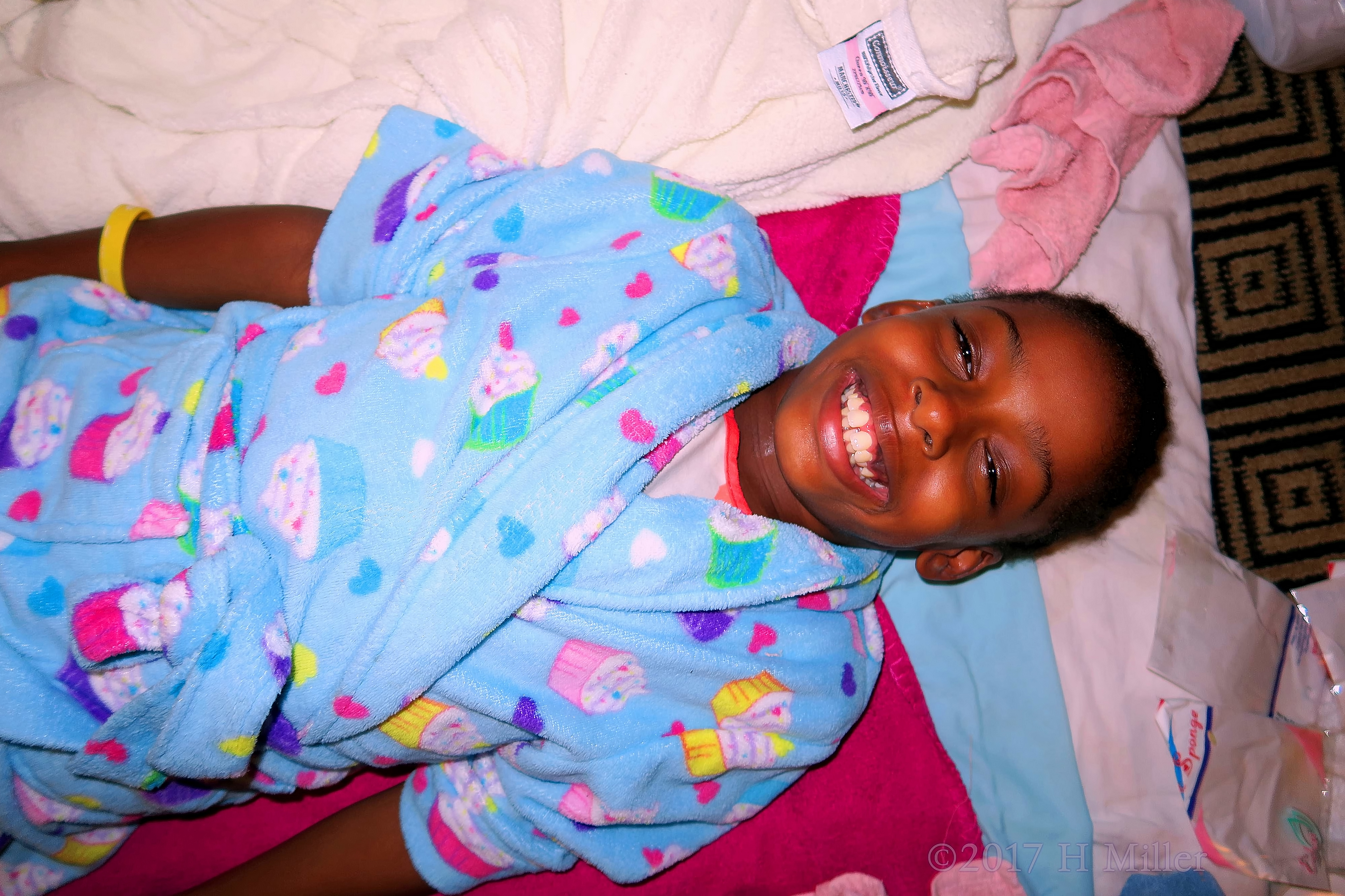 Laughing During The Girls Facial! 4 Laughing During The Girls Facial! 4