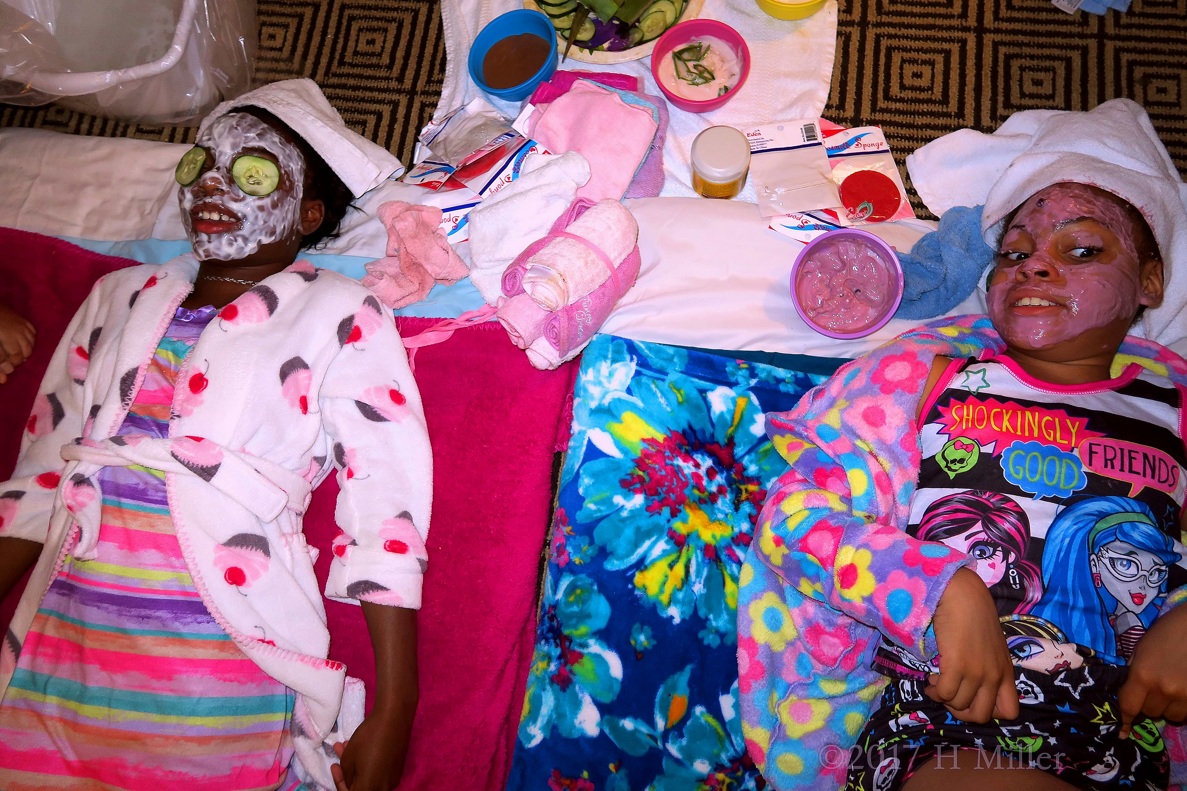 She Is Ready For Her Facial For Girls Next! She Is Ready For Her Facial For Girls Next!