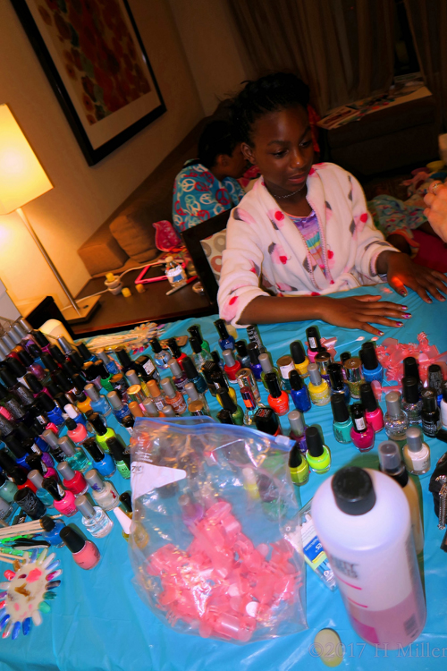 Lots Of Nail Polish At The Nail Spa For Kids! Lots Of Nail Polish At The Nail Spa For Kids!