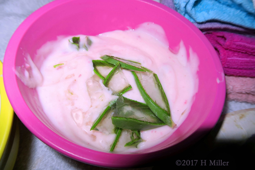 The Strawberry Masque For Girls Facials. The Strawberry Masque For Girls Facials.