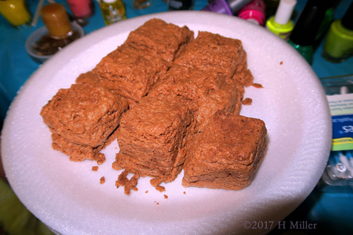 Check Out Their Fizzy Bath Bombs Kids Crafts At The Girls Spa. Check Out Their Fizzy Bath Bombs Kids Crafts At The Girls Spa.