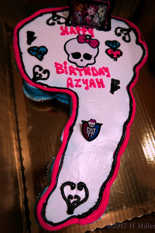 The Monster High Themed Birthday Cake! The Monster High Themed Birthday Cake!