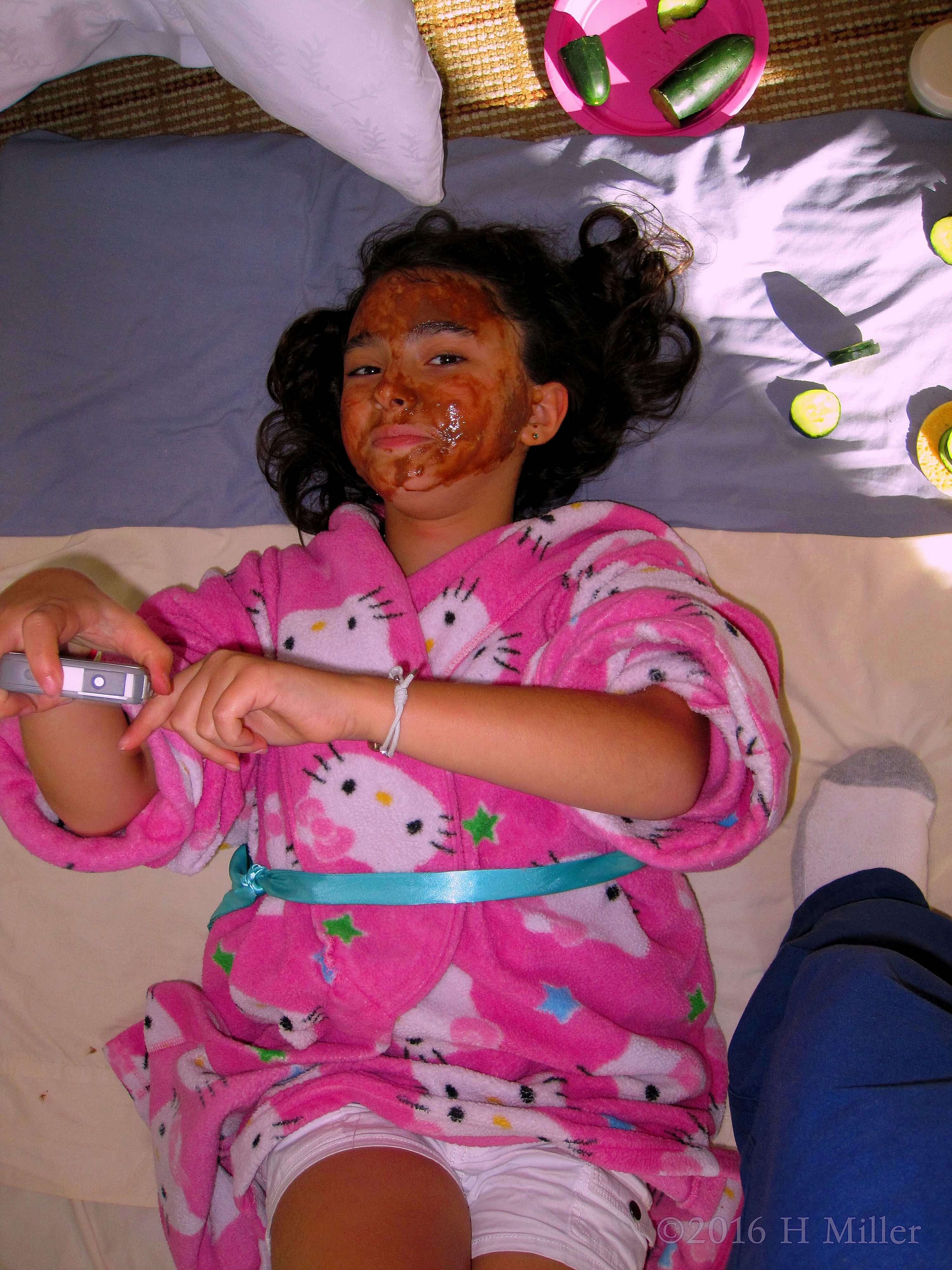 Hanging Out In Her Chocolate Face Masque Hanging Out In Her Chocolate Face Masque