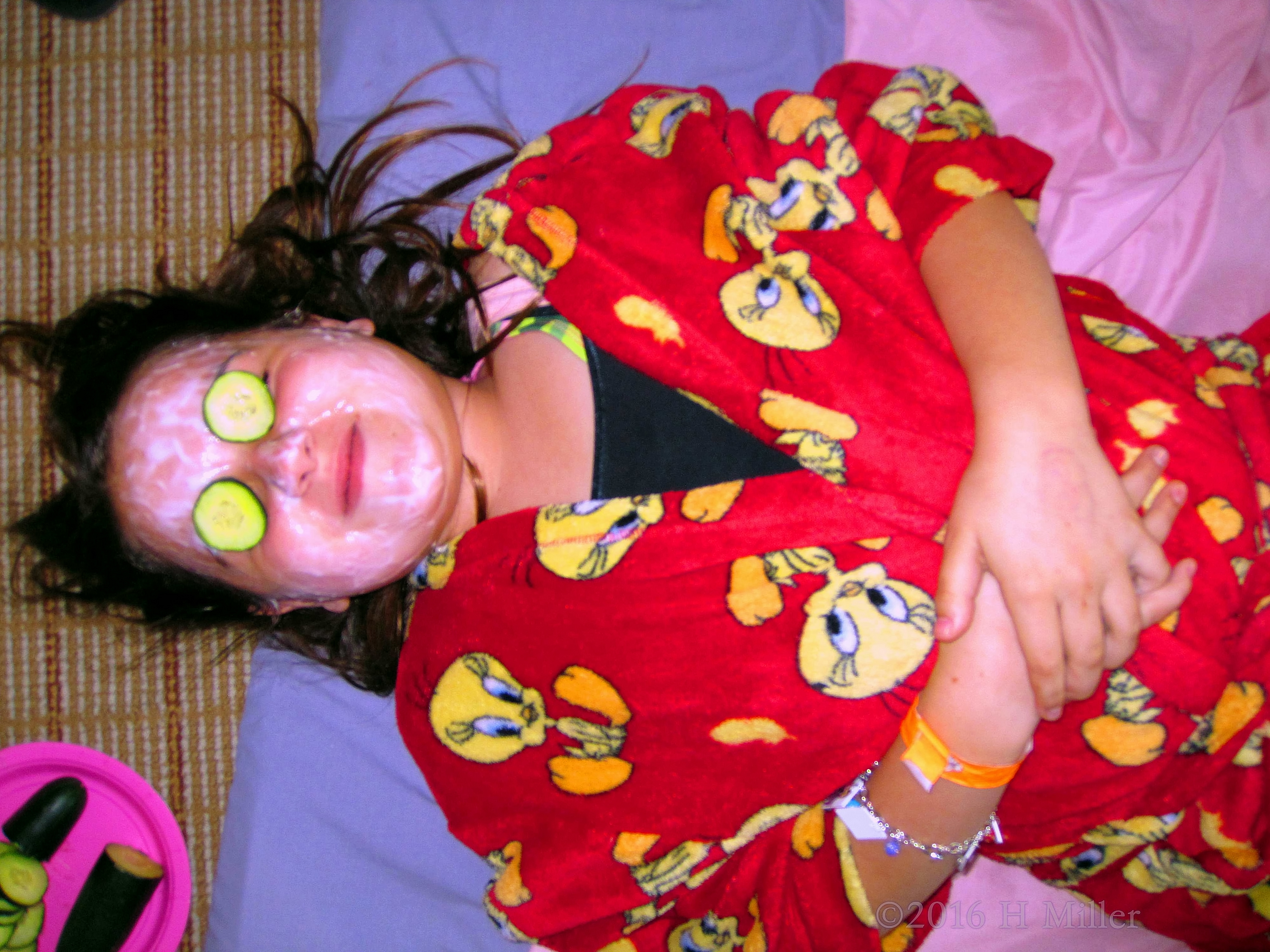 Relaxing In A Strawberry Facial Relaxing In A Strawberry Facial