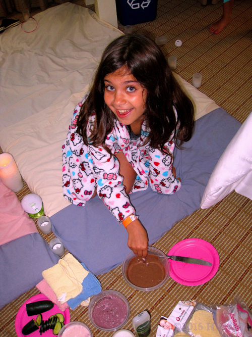 She Likes The Chocolate Face Masque She Likes The Chocolate Face Masque