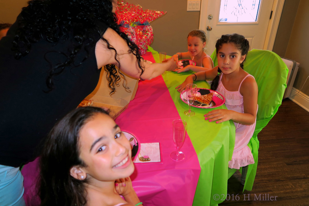 Kids Spa Party For Annual Sleepunder In New Jersey Gallery 2 