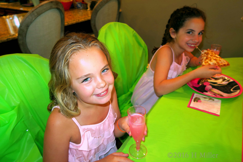 Kids Spa Party For Annual Sleepunder In New Jersey Gallery 2