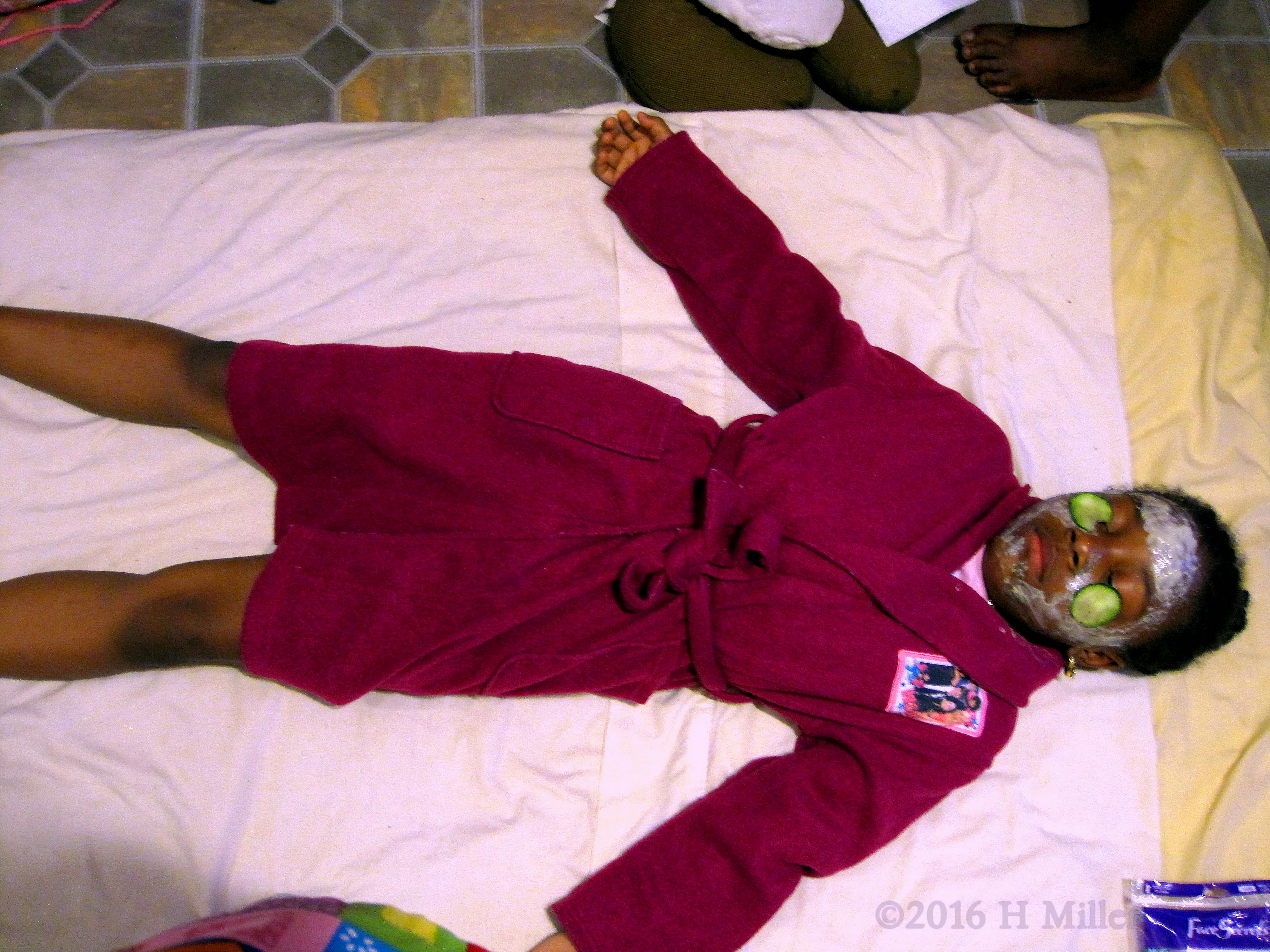 Relaxing With A Homemade Vanilla Yogurt Facial Relaxing With A Homemade Vanilla Yogurt Facial