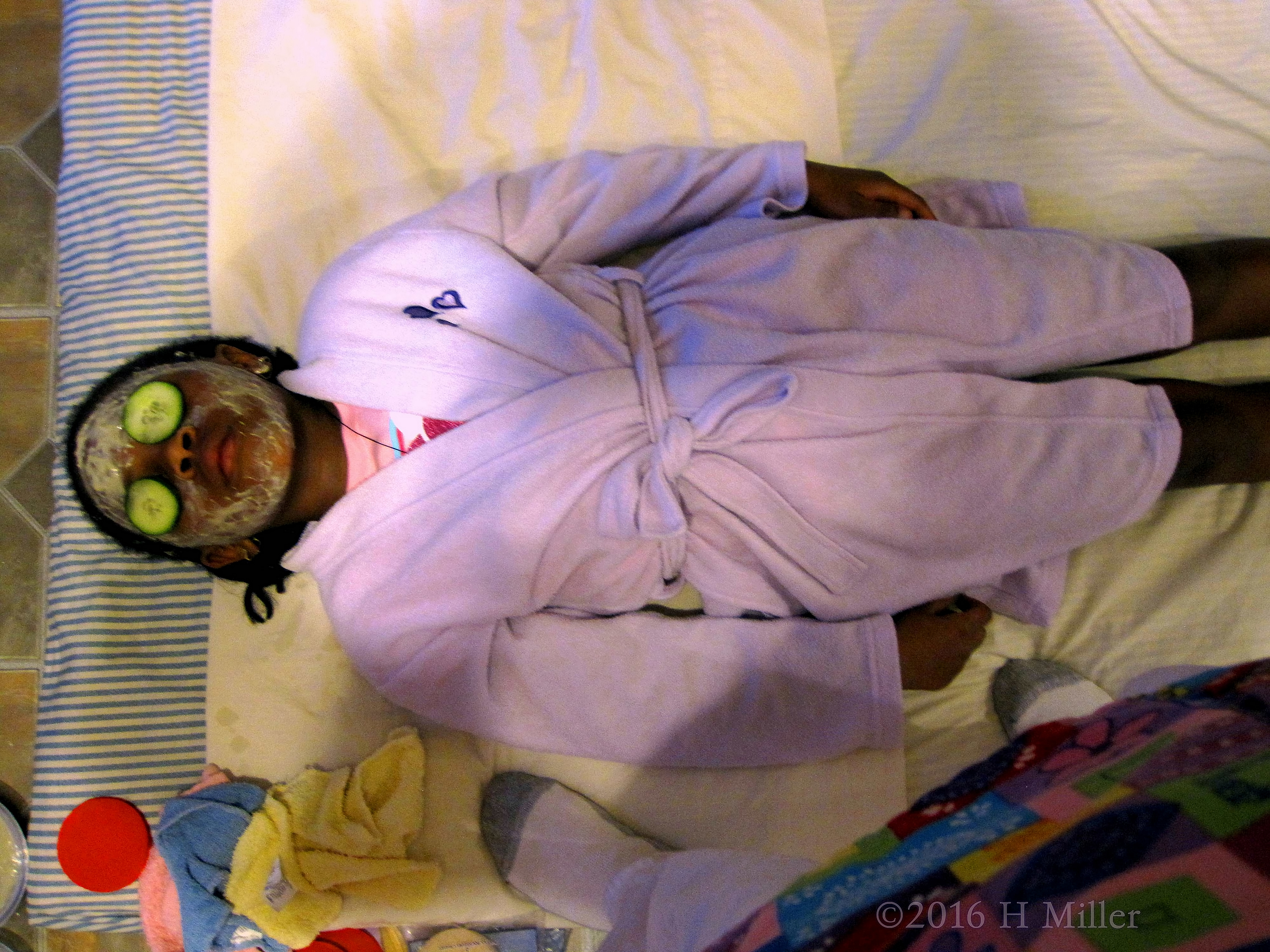 She Looks Relaxed In Her Homemade Vanilla Yogurt Face Mask She Looks Relaxed In Her Homemade Vanilla Yogurt Face Mask