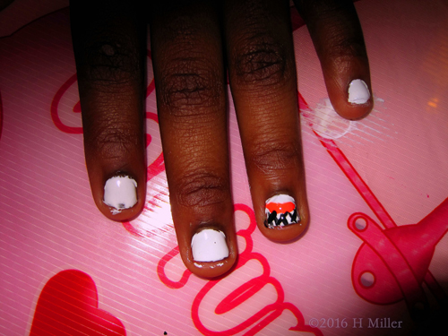 Nothing But Net... On Her Nails! Nothing But Net... On Her Nails!