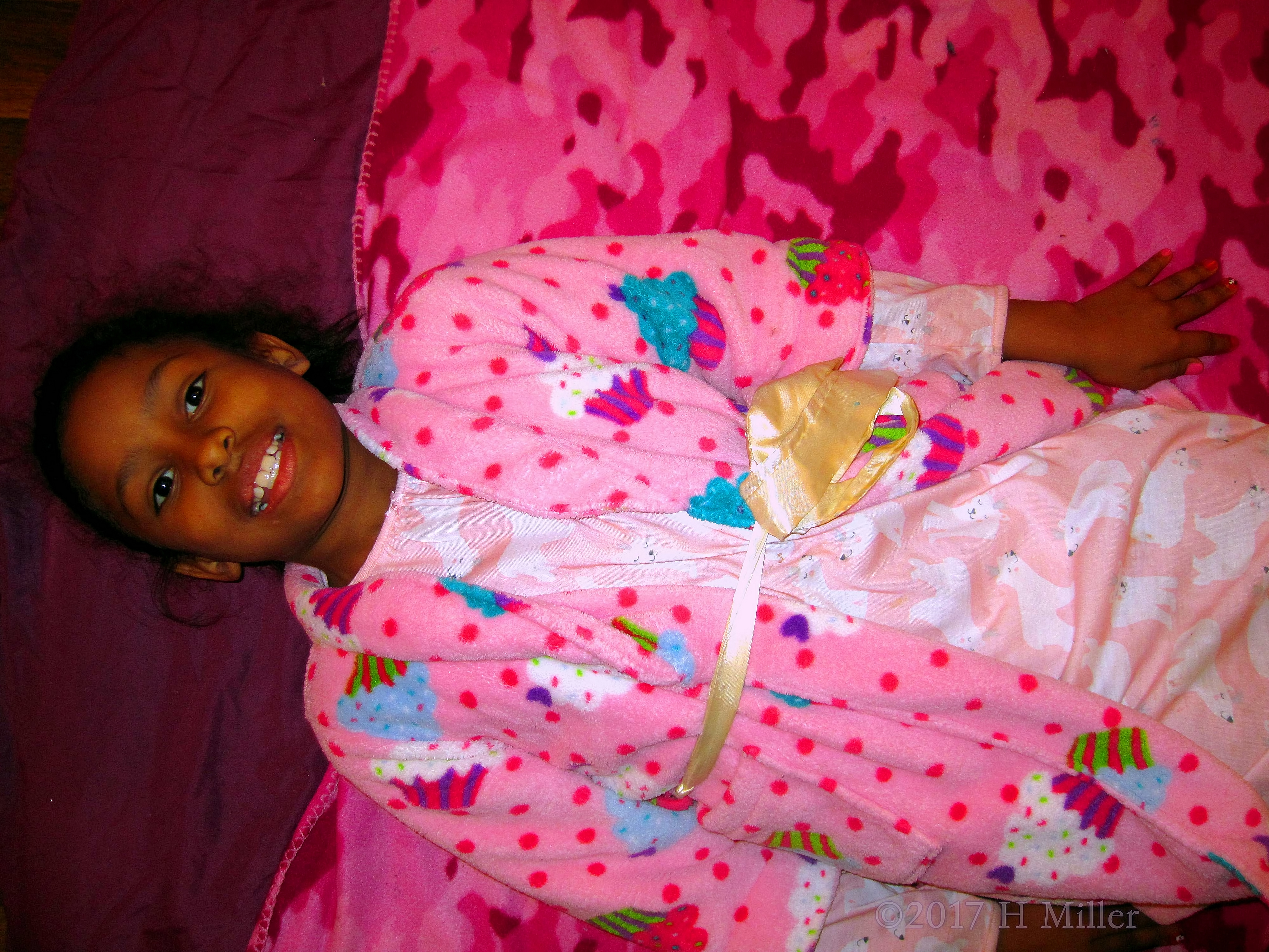 All Set To Begin With Her Kids Facial Activity! All Set To Begin With Her Kids Facial Activity!