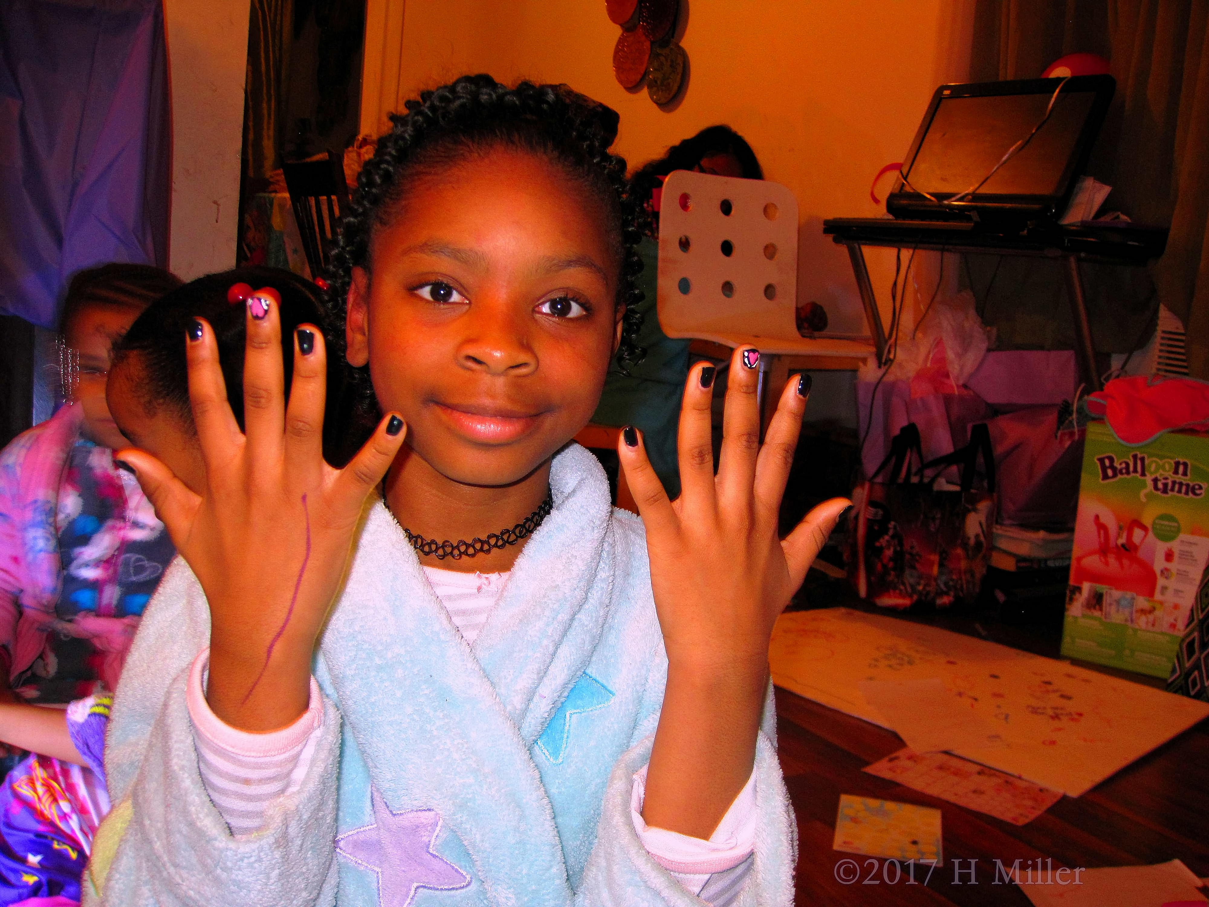 Happy After Getting A Pretty Nail Art Design! Happy After Getting A Pretty Nail Art Design!