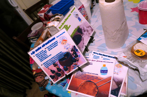 The Table Comprising All The Ingredients And Instruction Cards For The Kids Crafts. The Table Comprising All The Ingredients And Instruction Cards For The Kids Crafts.