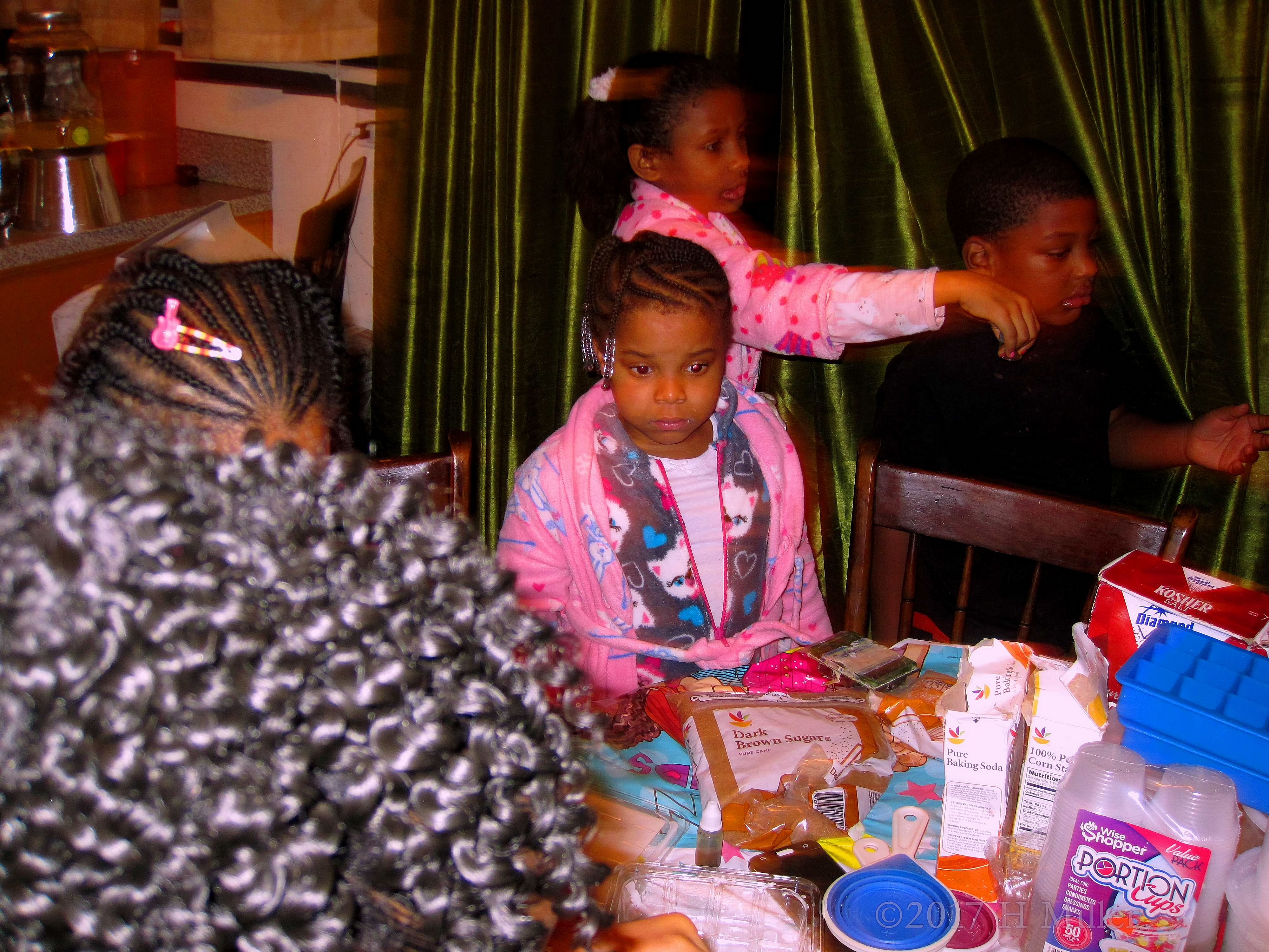 Busy With The Kids Craft Activities At The Spa Party. Busy With The Kids Craft Activities At The Spa Party.
