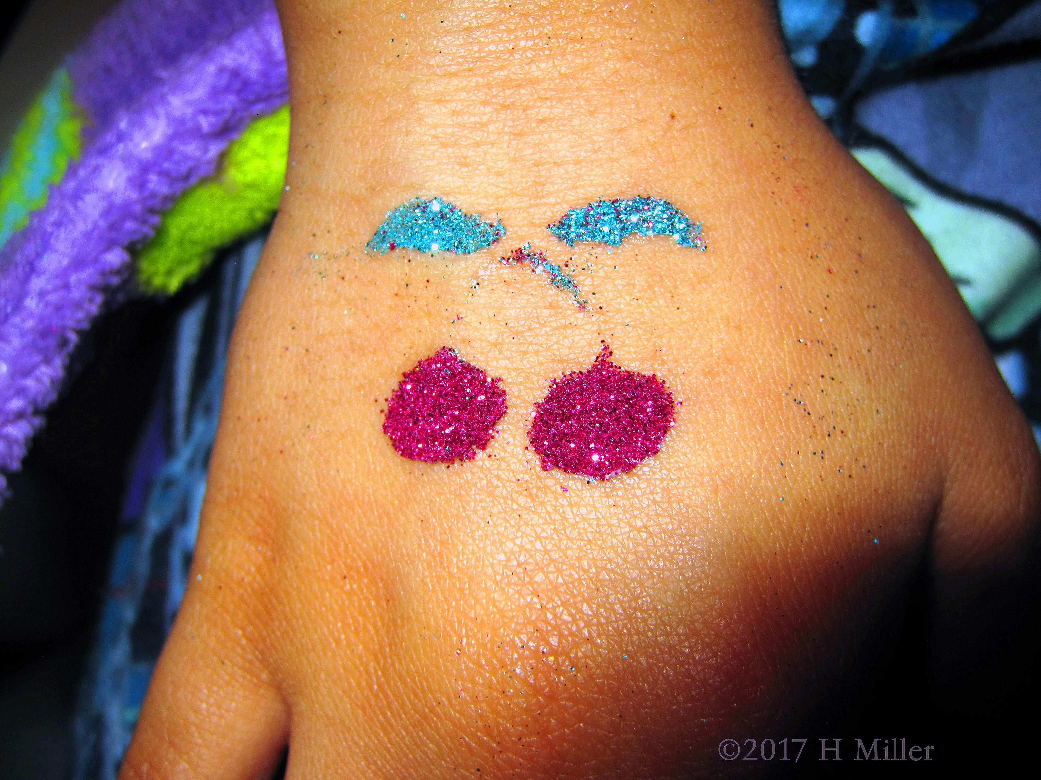 Cute Glittery Temporary Tatto. Cute Glittery Temporary Tatto.
