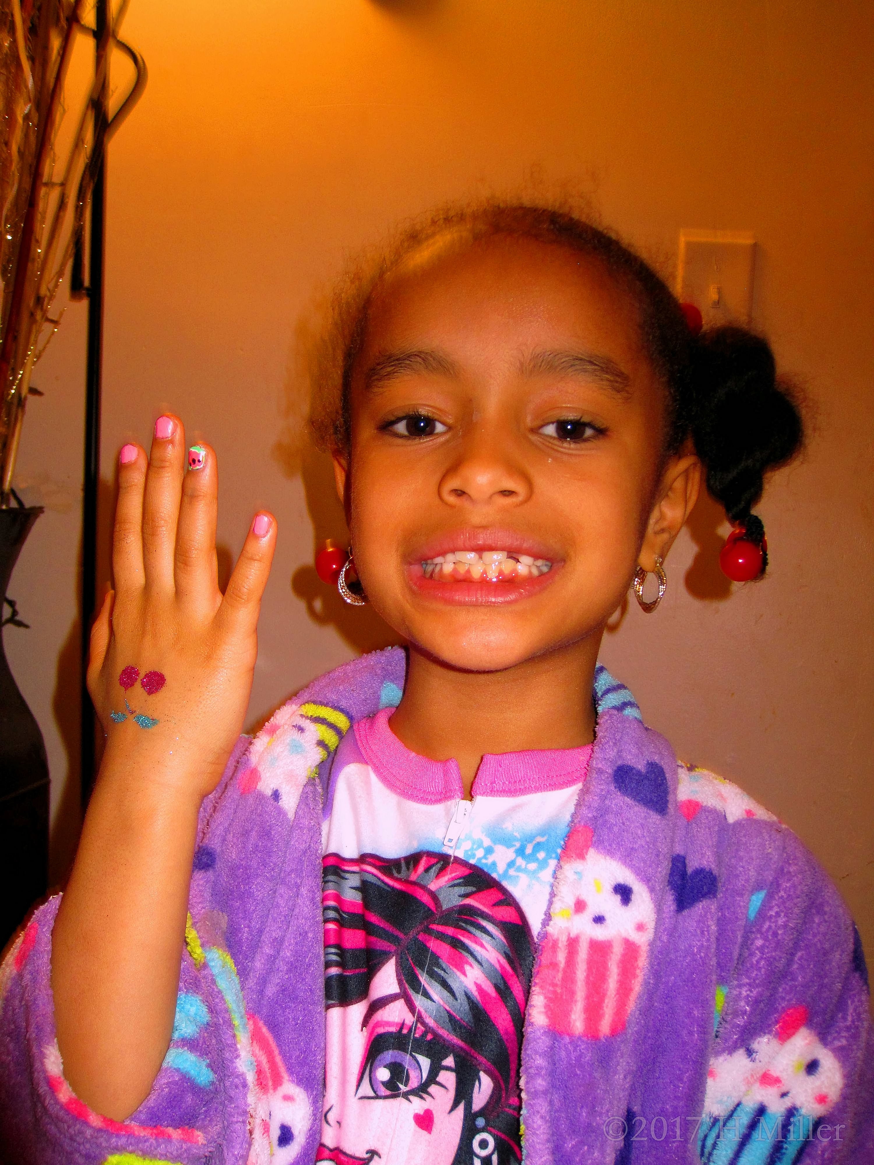 Flaunting Her Pretty Mini Mani With Shining Glitter Temporary Tattoo. Flaunting Her Pretty Mini Mani With Shining Glitter Temporary Tattoo.