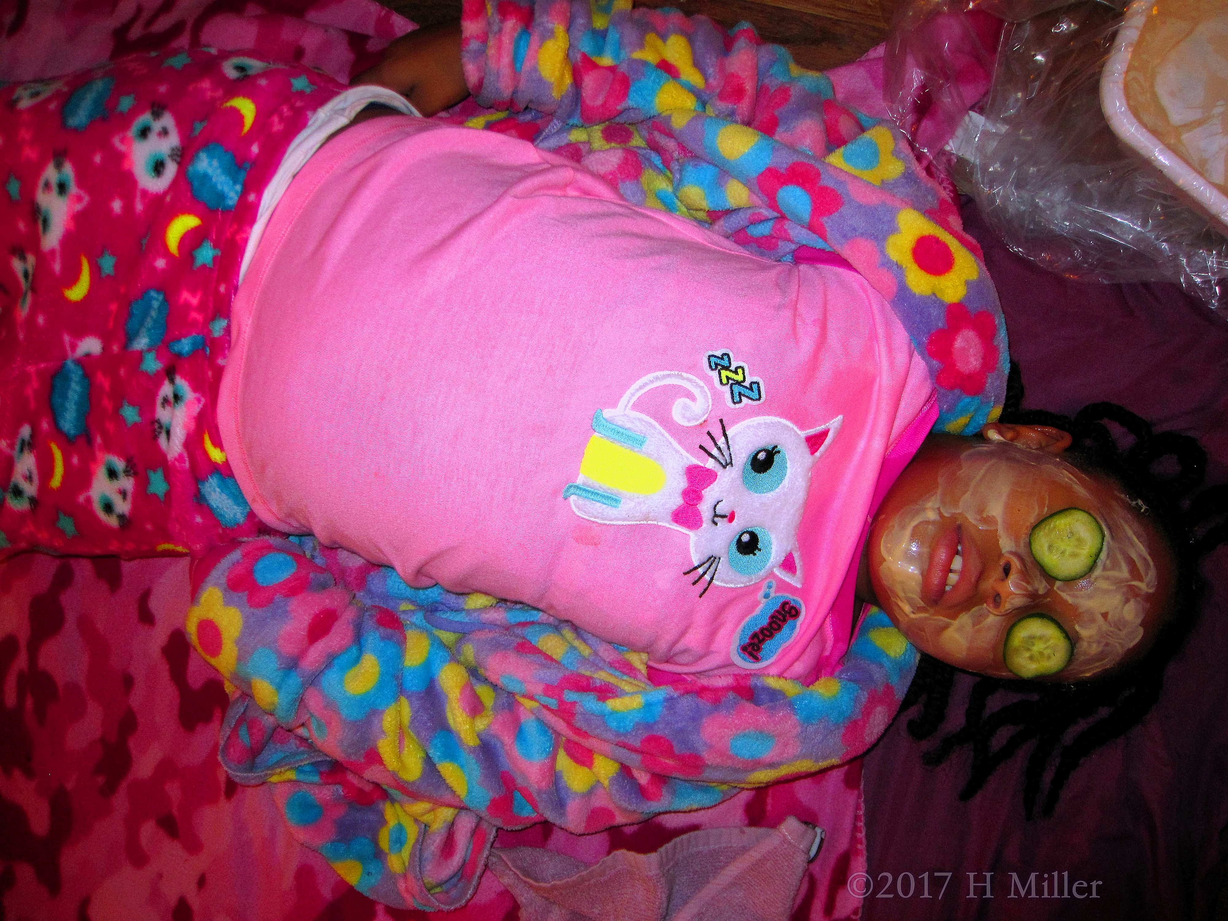 Relaxing During Her Kids Facial! Relaxing During Her Kids Facial!