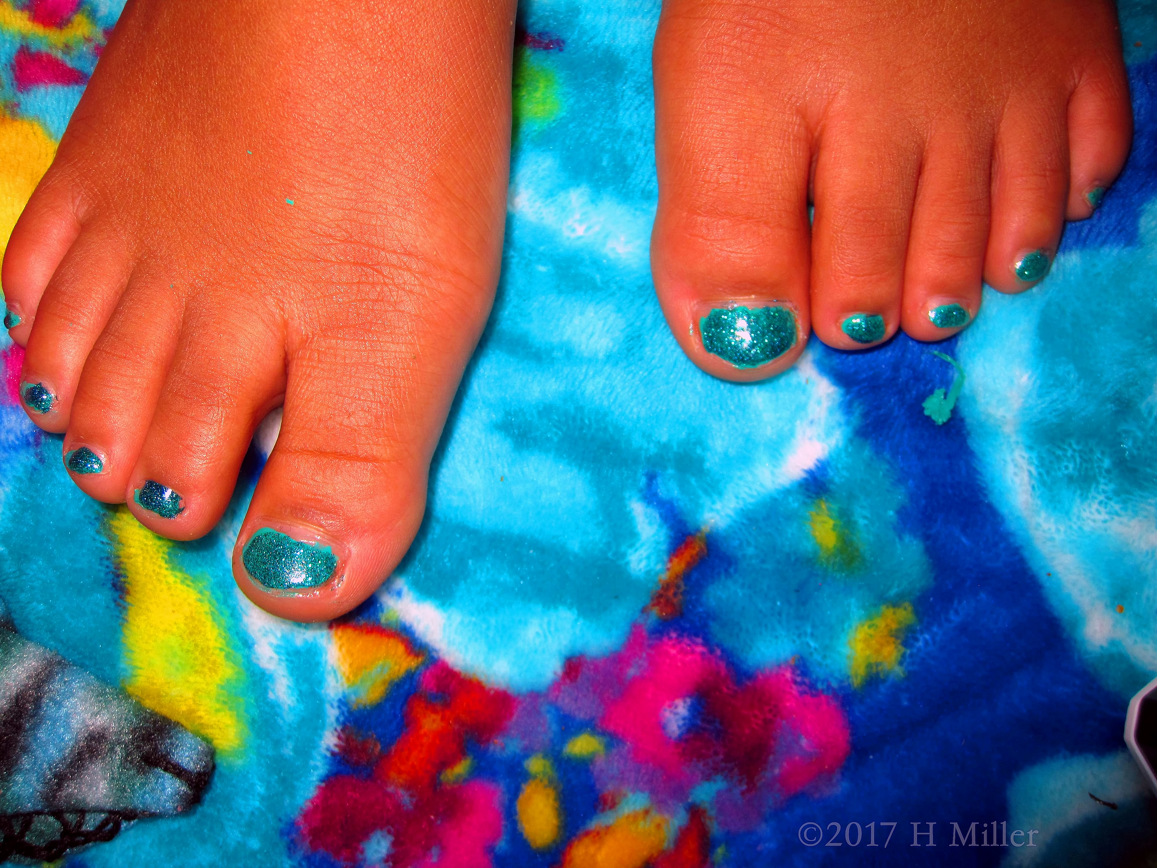 Such A Sparkling Blue Kids Mani! Such A Sparkling Blue Kids Mani!