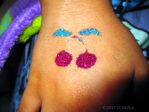 Cute Glittery Temporary Tatto. Cute Glittery Temporary Tatto.