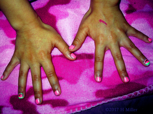 Shiny Pink Girls Manicure! Shiny Pink Girls Manicure!