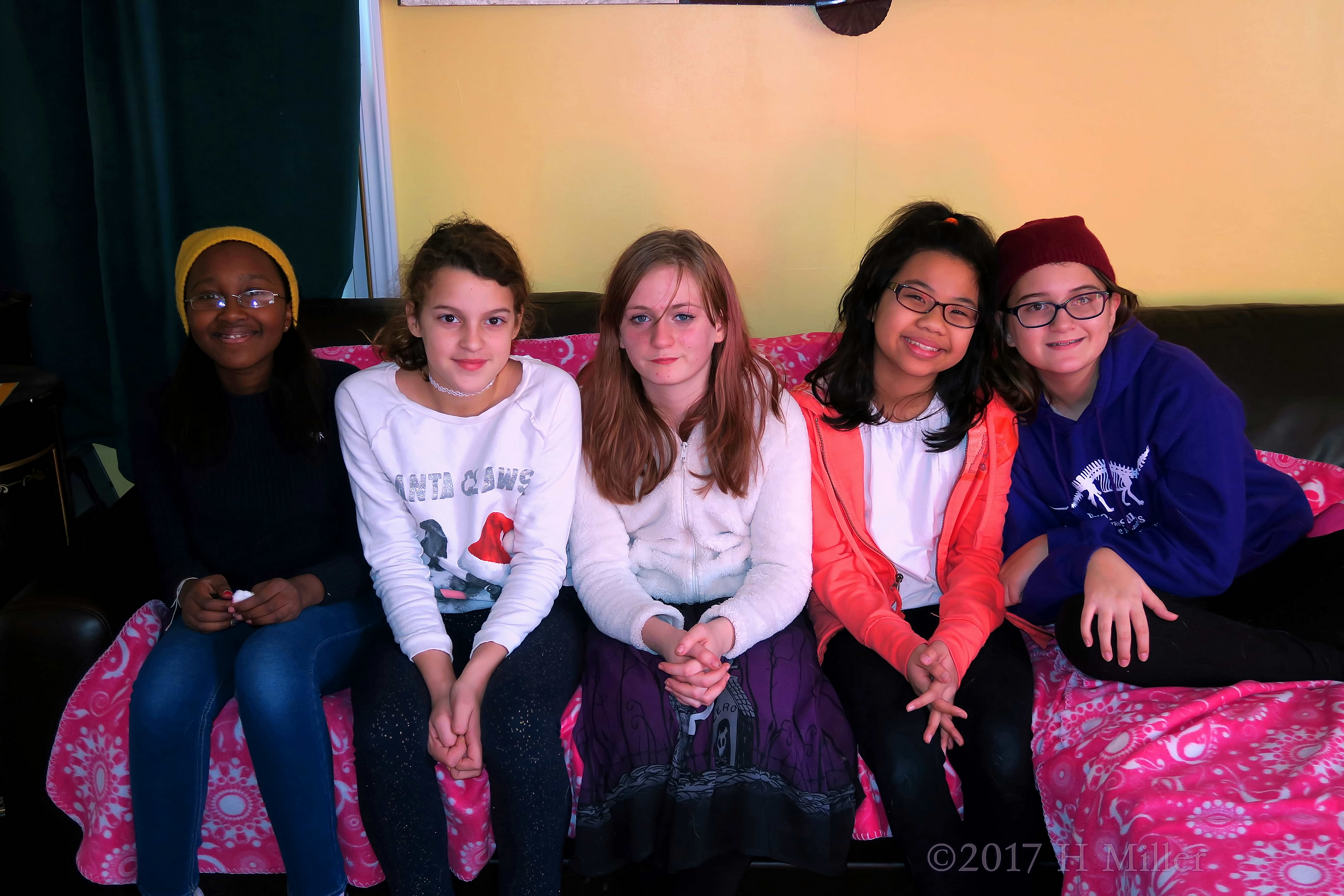 Group Kids Spa Party Photo With The Birthday Girl Group Kids Spa Party Photo With The Birthday Girl