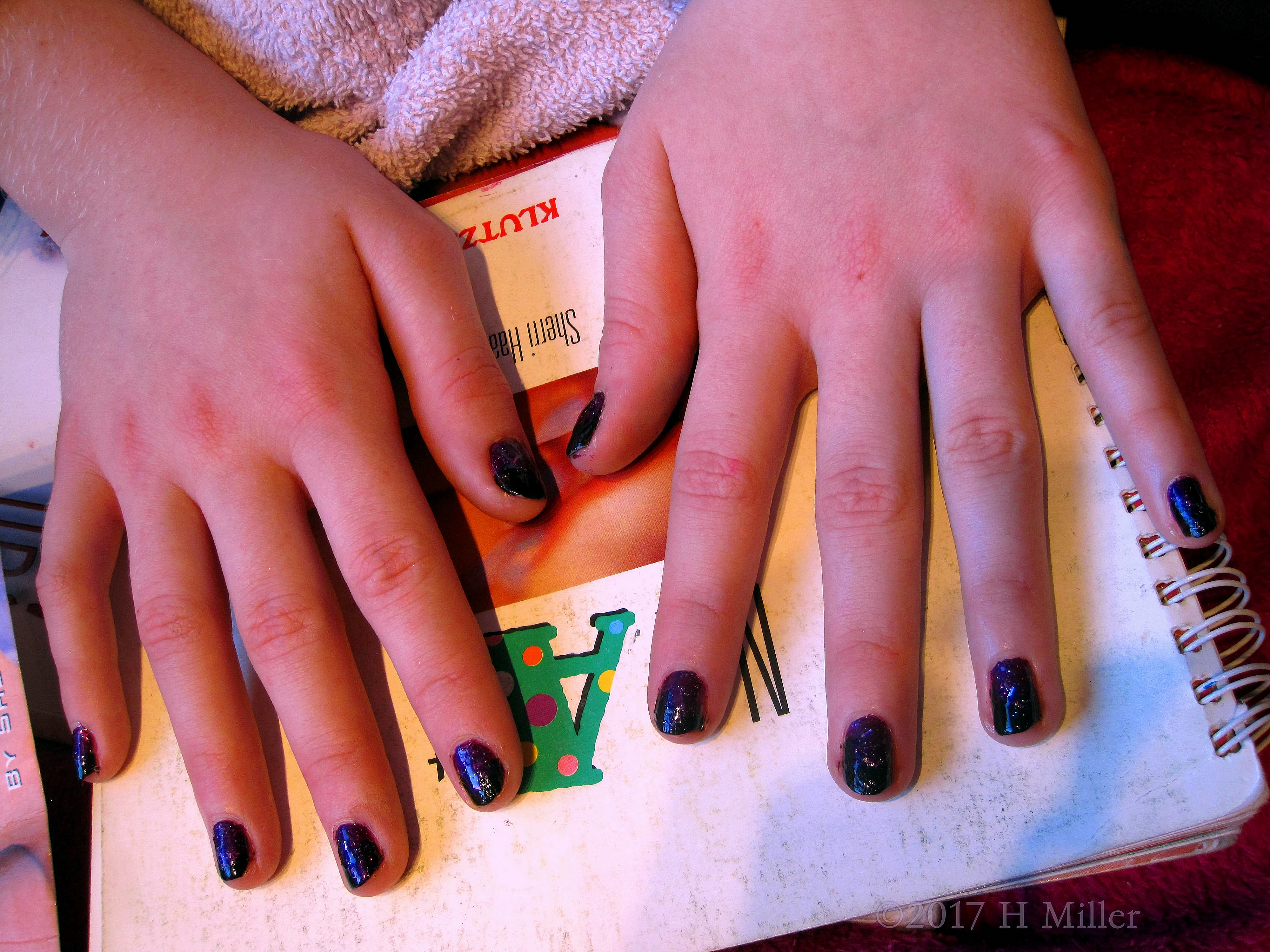 Nail Art Like The Galaxy For This Girls Mini Manicure! Nail Art Like The Galaxy For This Girls Mini Manicure!