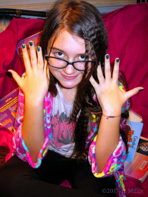 Classic Kids Mani And Crimped Girls Hairstyle Is So Much Fun!