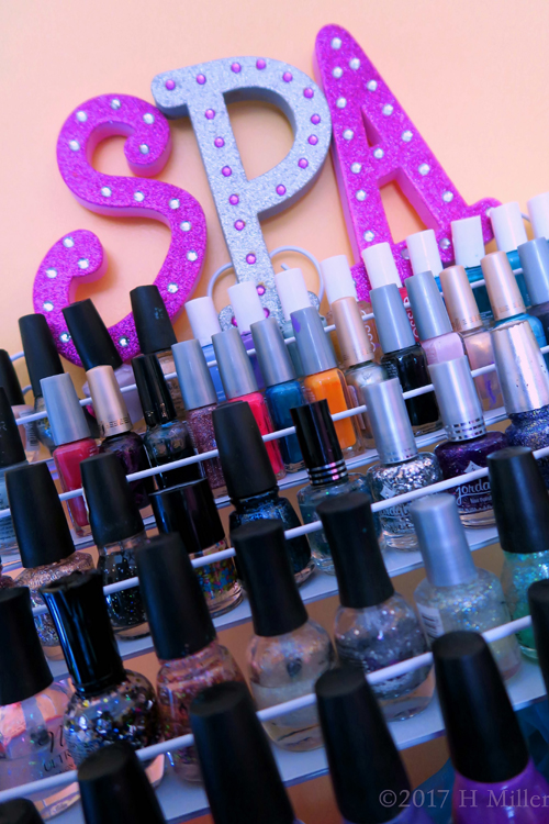 Look At Those Glittery Shiny Bottles Of Nail Polish! Look At Those Glittery Shiny Bottles Of Nail Polish!