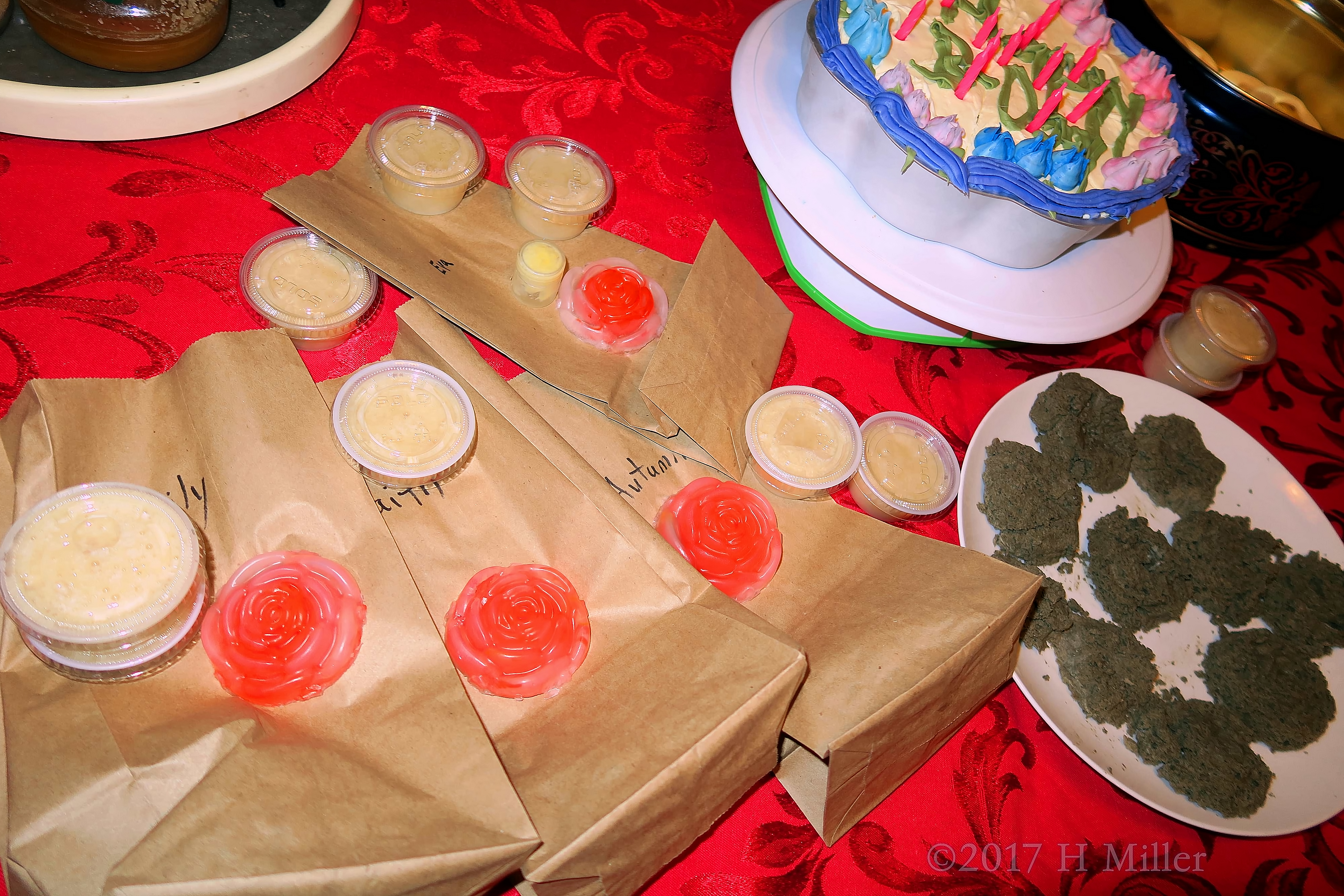 Beautiful Soaps, Bath Salt, And Fizzy Bathbombs Kids Crafts Made By The Girls Beautiful Soaps, Bath Salt, And Fizzy Bathbombs Kids Crafts Made By The Girls