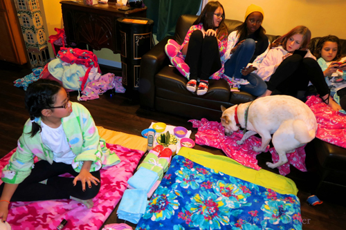 Everyone Is Waiting To Get Cute Kids Manicures Everyone Is Waiting To Get Cute Kids Manicures