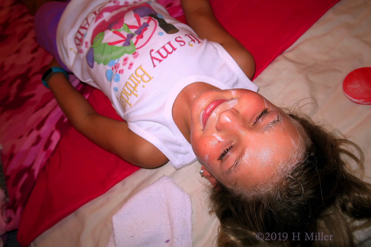 Sought After Shine! Kids Facials At The Kids Spa Party! 1