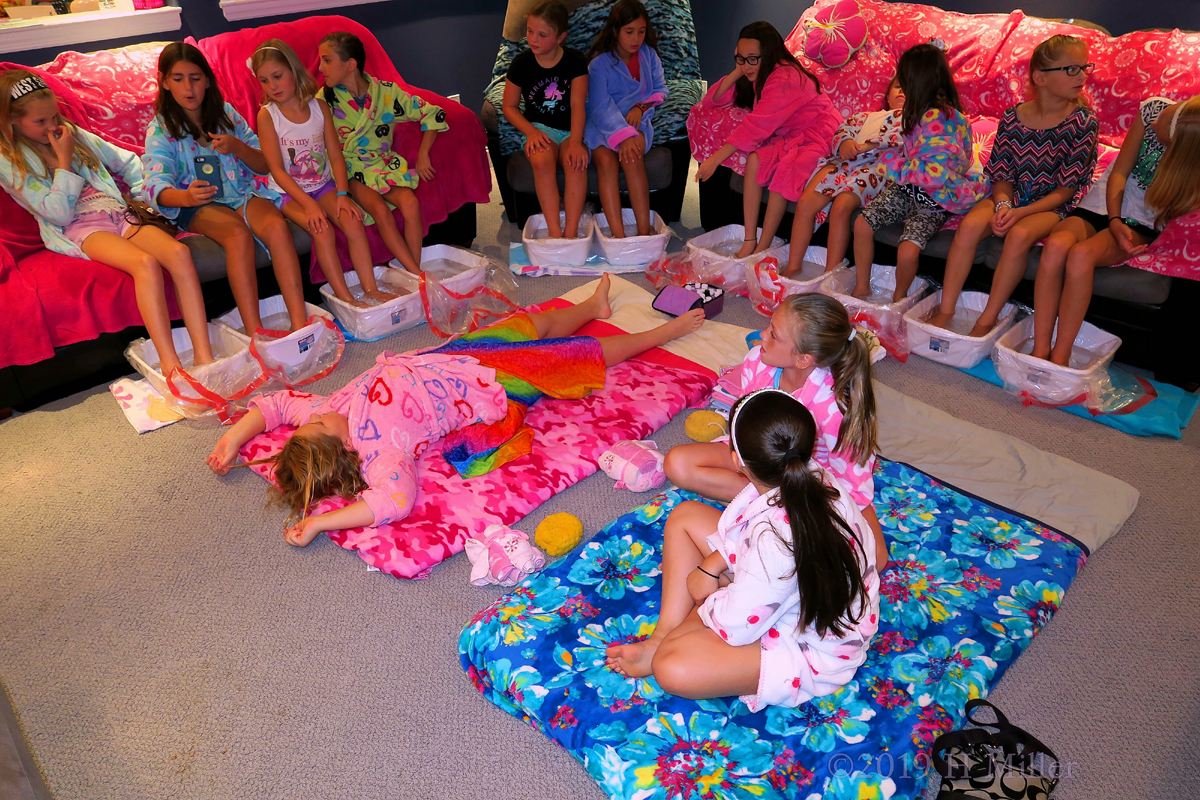 Spruced Up Spa Day! Kids Spa Party Gets Kids Pedis And Kids Facials! 