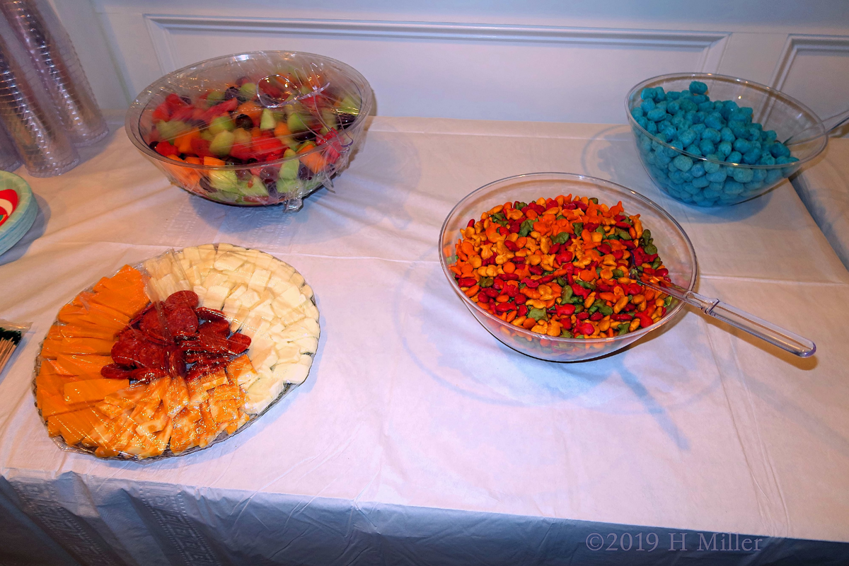 Tempting Trays! Spa Party Guest Treats! 