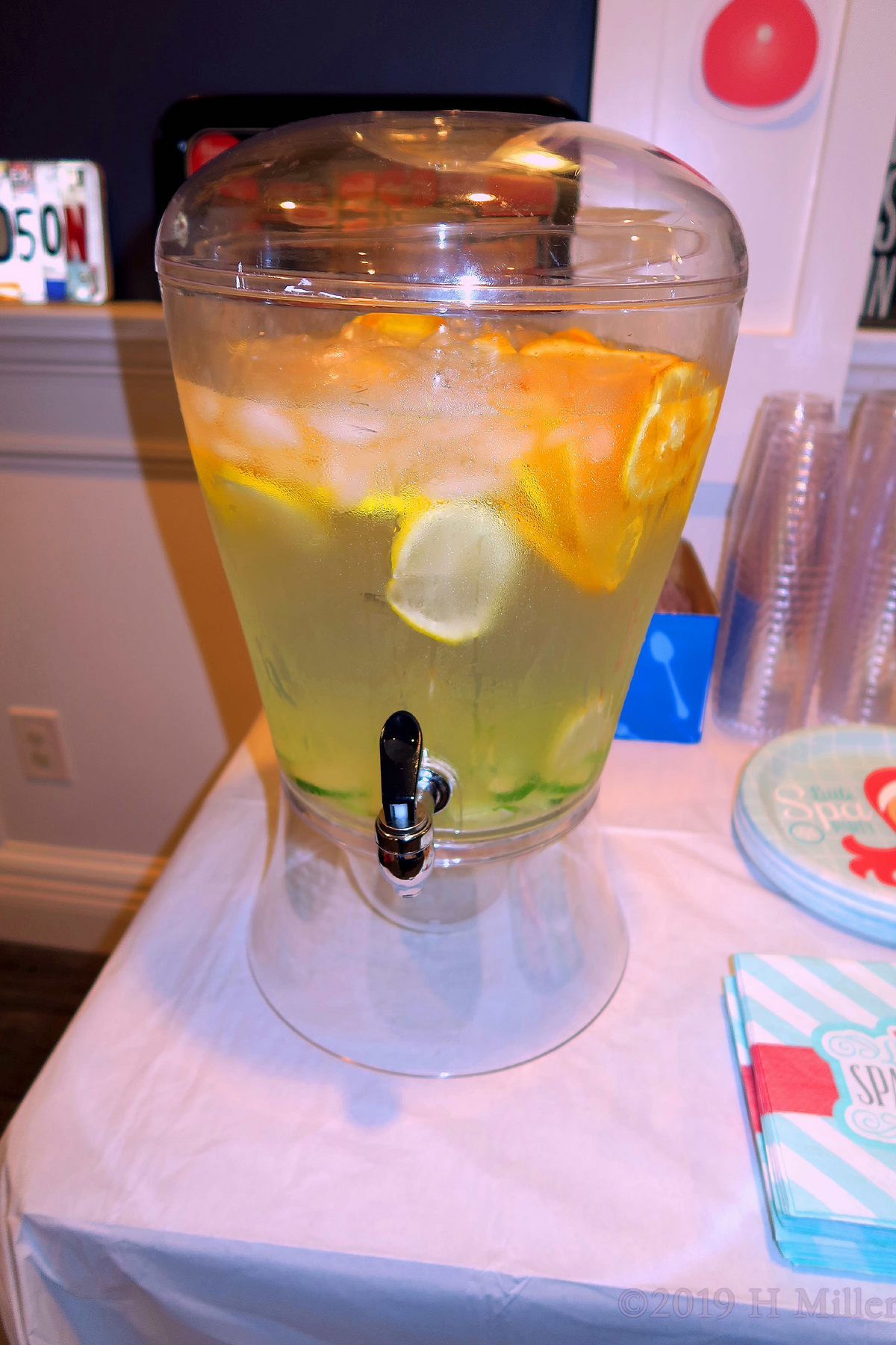 Thirstquencher! Citrusy Lemonade For Spa Party Guests! 