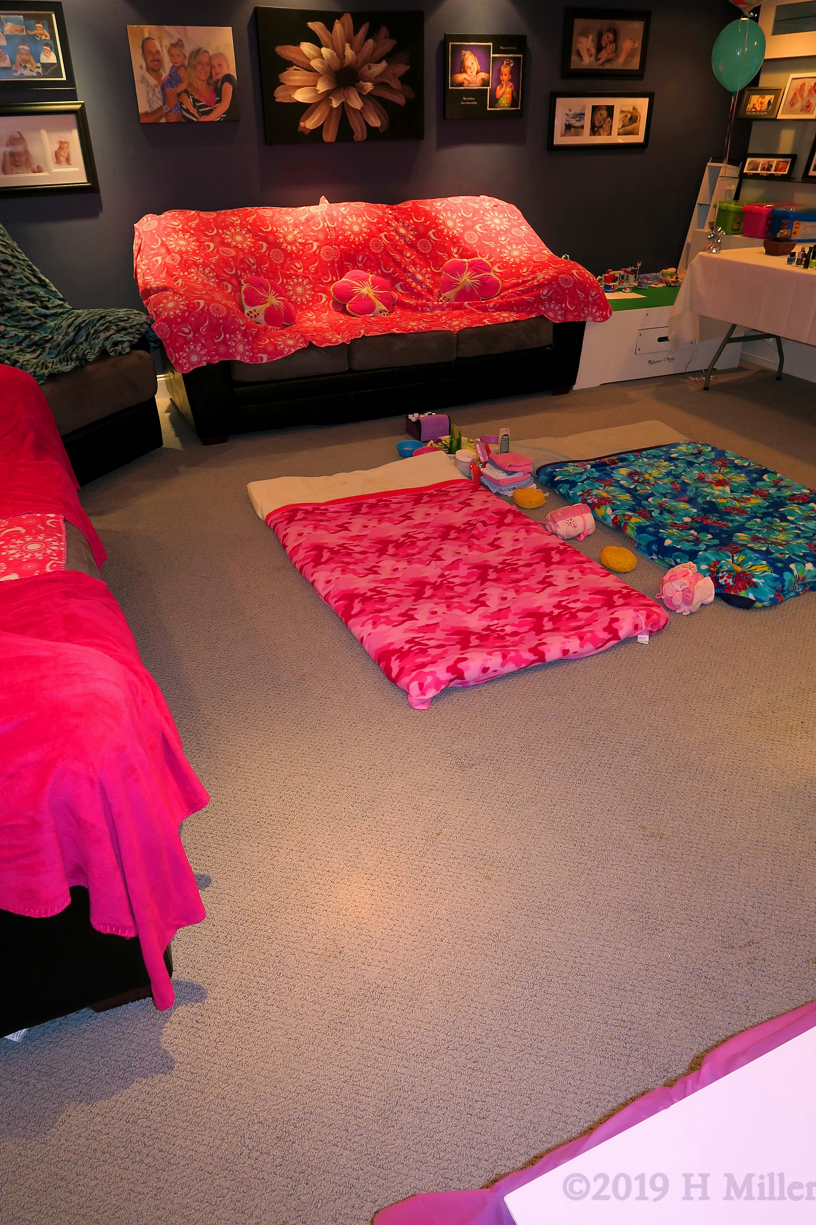 Luxury Lounging! Kids Spa Party Setup! Luxury Lounging! Kids Spa Party Setup!