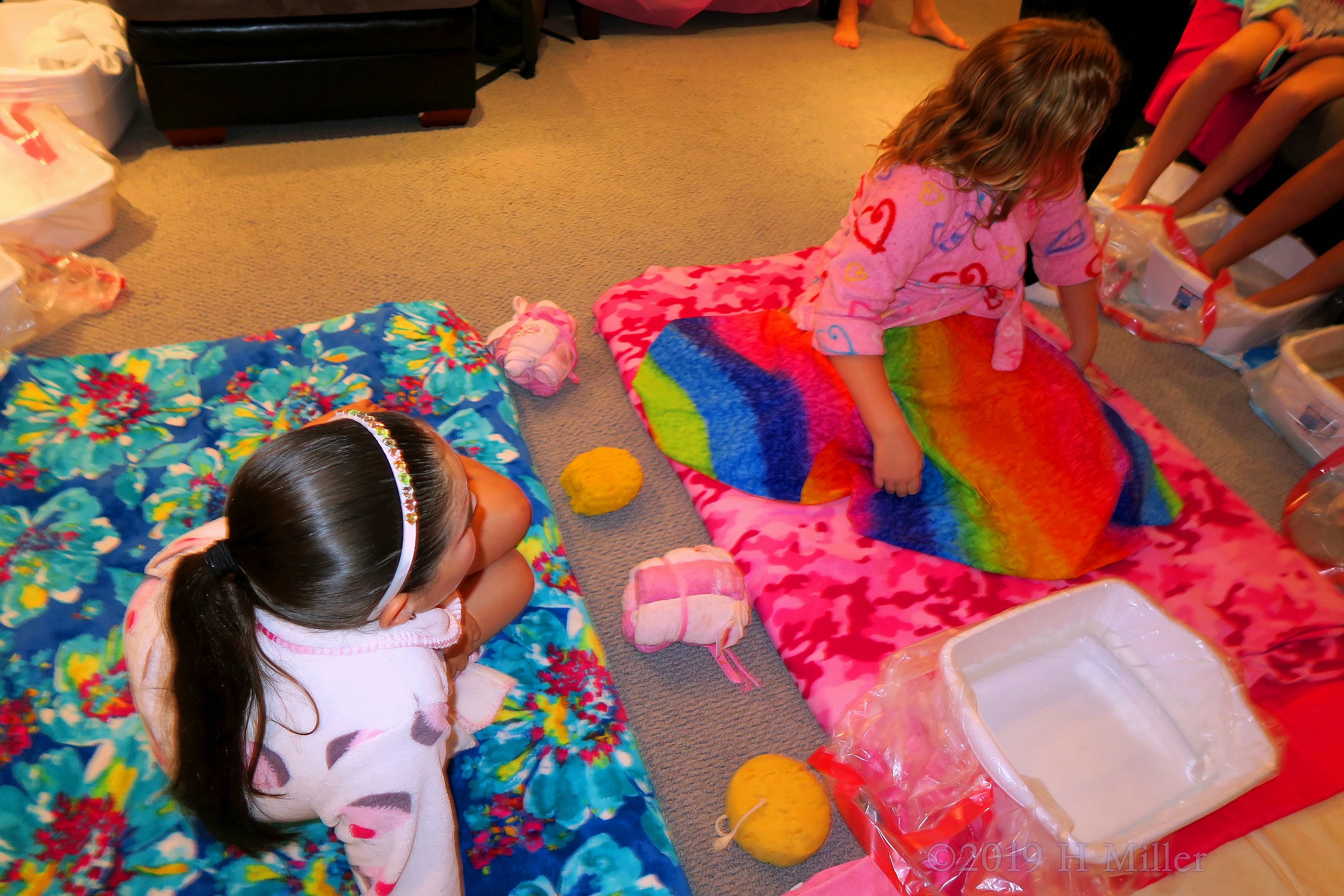 Mat Hangs! Kids Facials At Spa Party! Mat Hangs! Kids Facials At Spa Party!