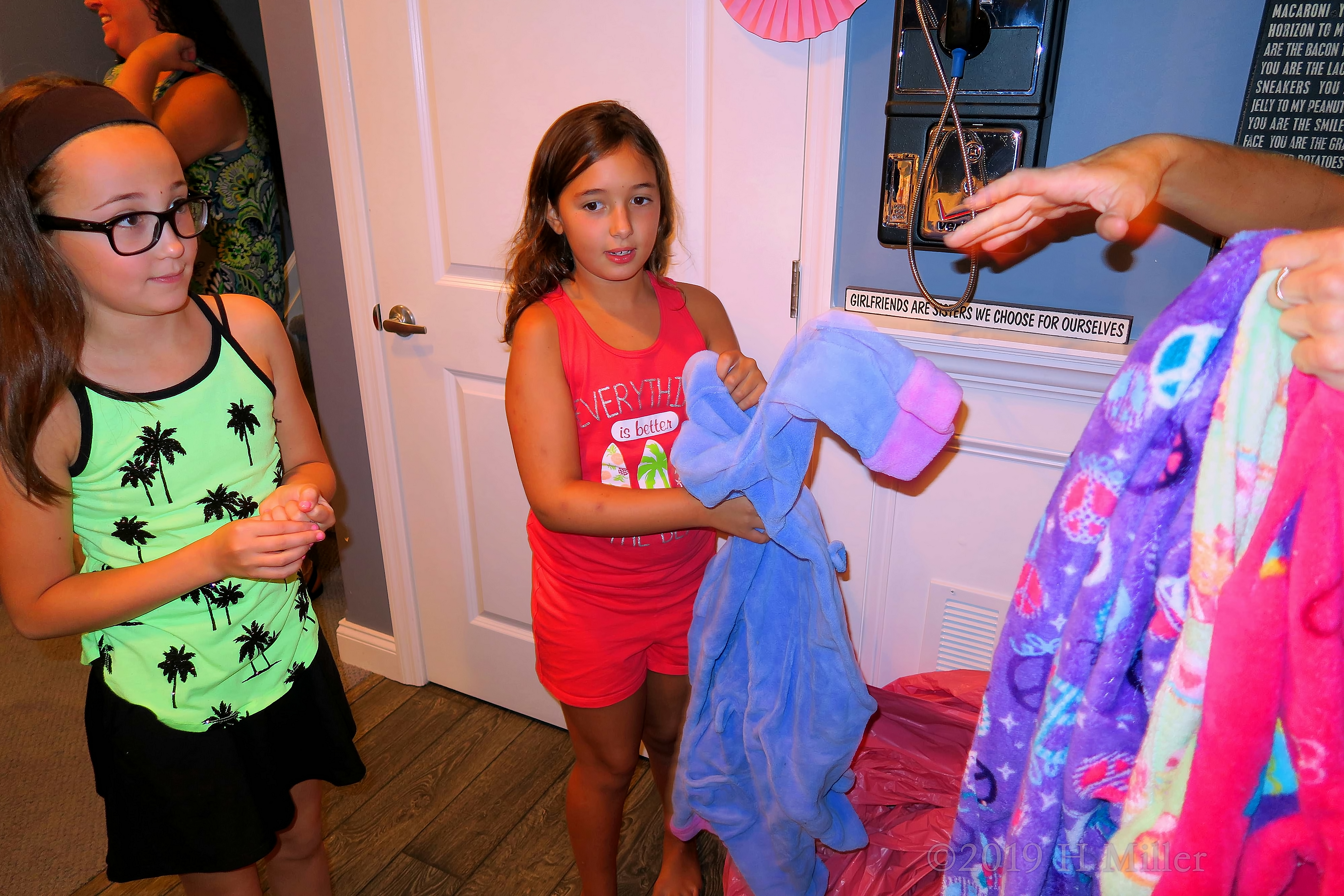 Ready To Feel Like Royalty In Kids Spa Robes! Ready To Feel Like Royalty In Kids Spa Robes!