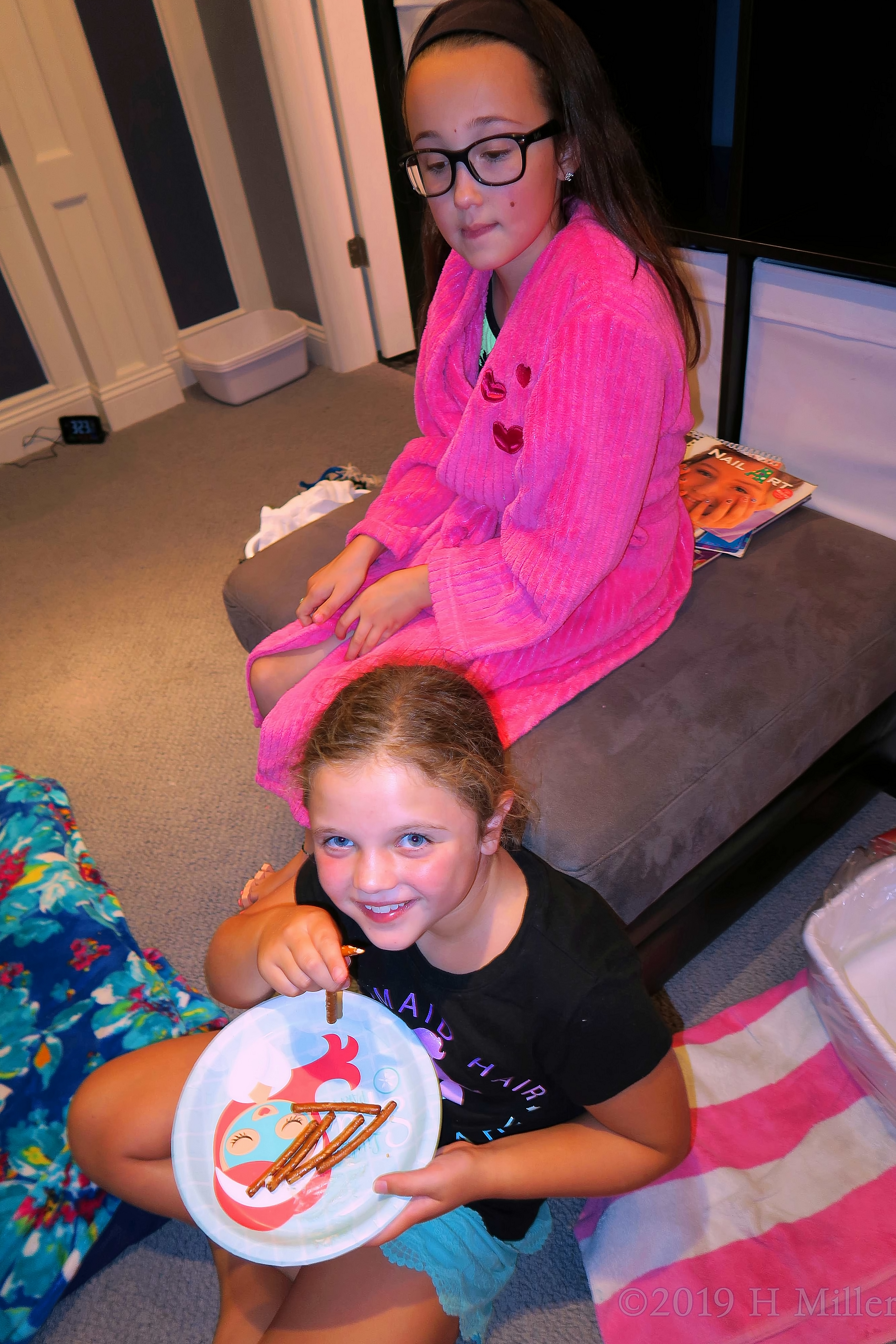 Sharing Pretzel Sticks! Kids Spa Party Treats! 4 Sharing Pretzel Sticks! Kids Spa Party Treats! 4