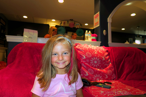 Confident In Curls! Kids Hairstyle At The Kids Spa Party! Confident In Curls! Kids Hairstyle At The Kids Spa Party!