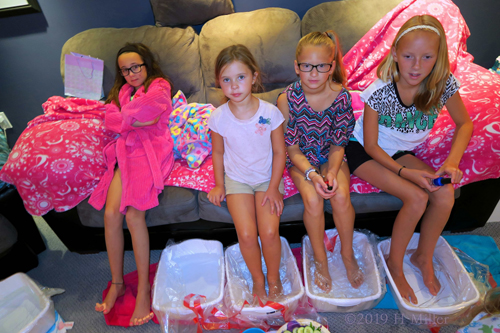 Phenomenal Pedicures! Kids Pedis At The Kids Spa Party! Phenomenal Pedicures! Kids Pedis At The Kids Spa Party!